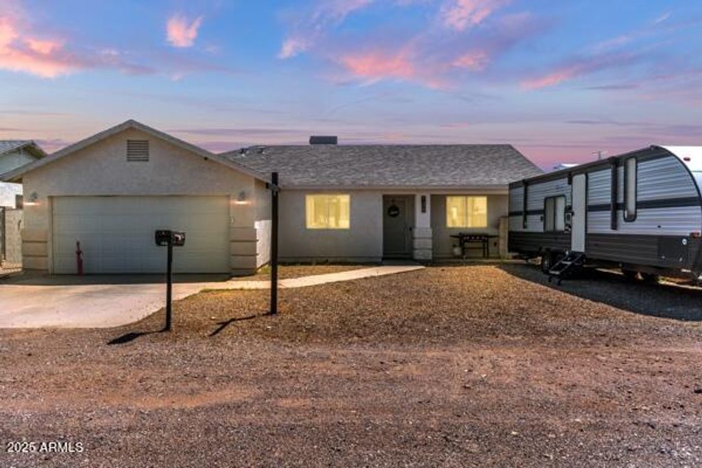 Photo of 138 N Signal Butte Road, Apache Junction, AZ 85120 (MLS # 6910162)