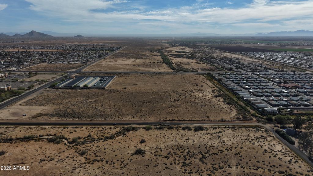 Photo of 23 N Kadota Avenue #3, Casa Grande, AZ 85122 (MLS # 6993907)