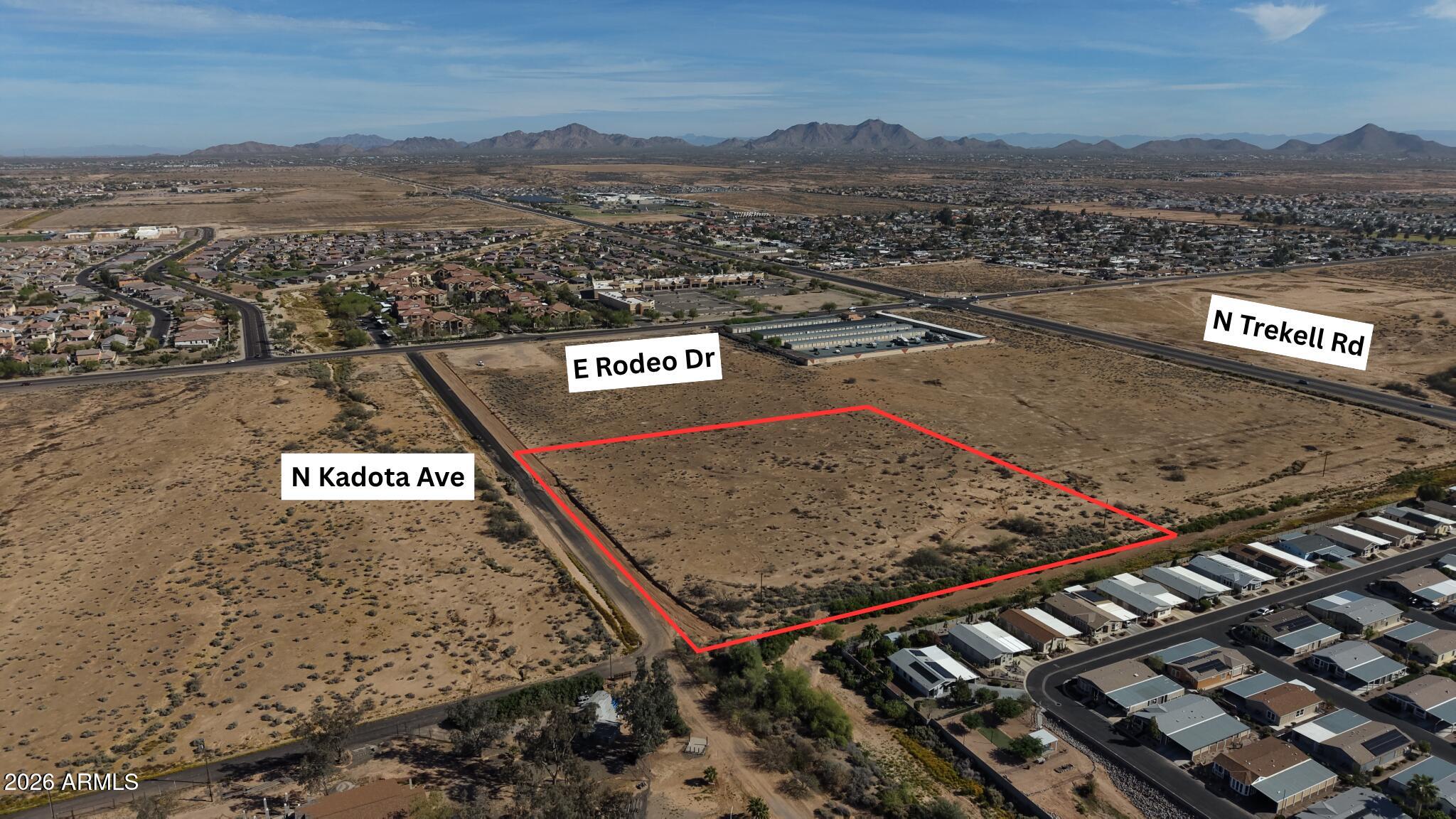 23XX N Kadota Avenue 3