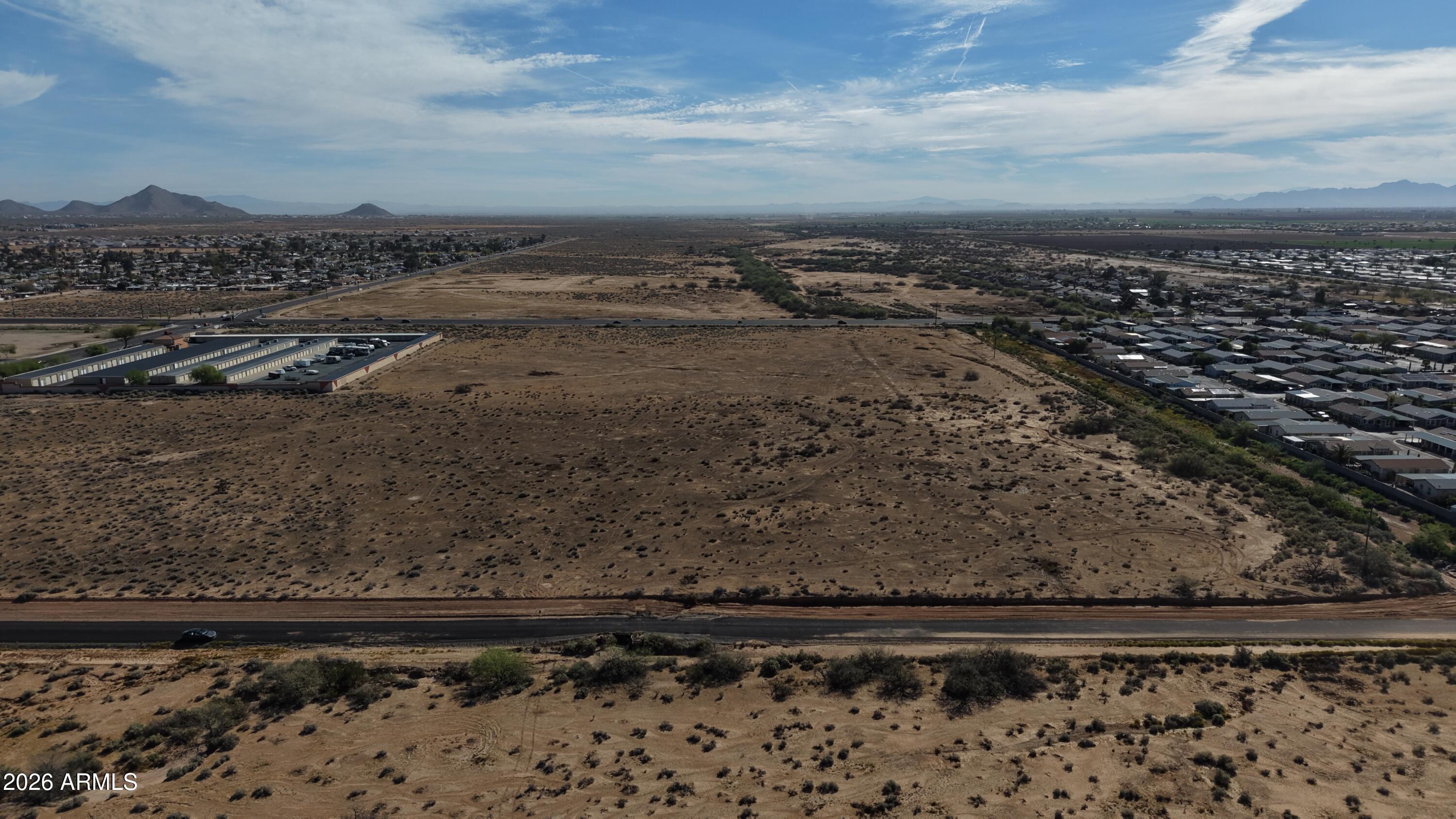 23XX N Kadota Avenue 3