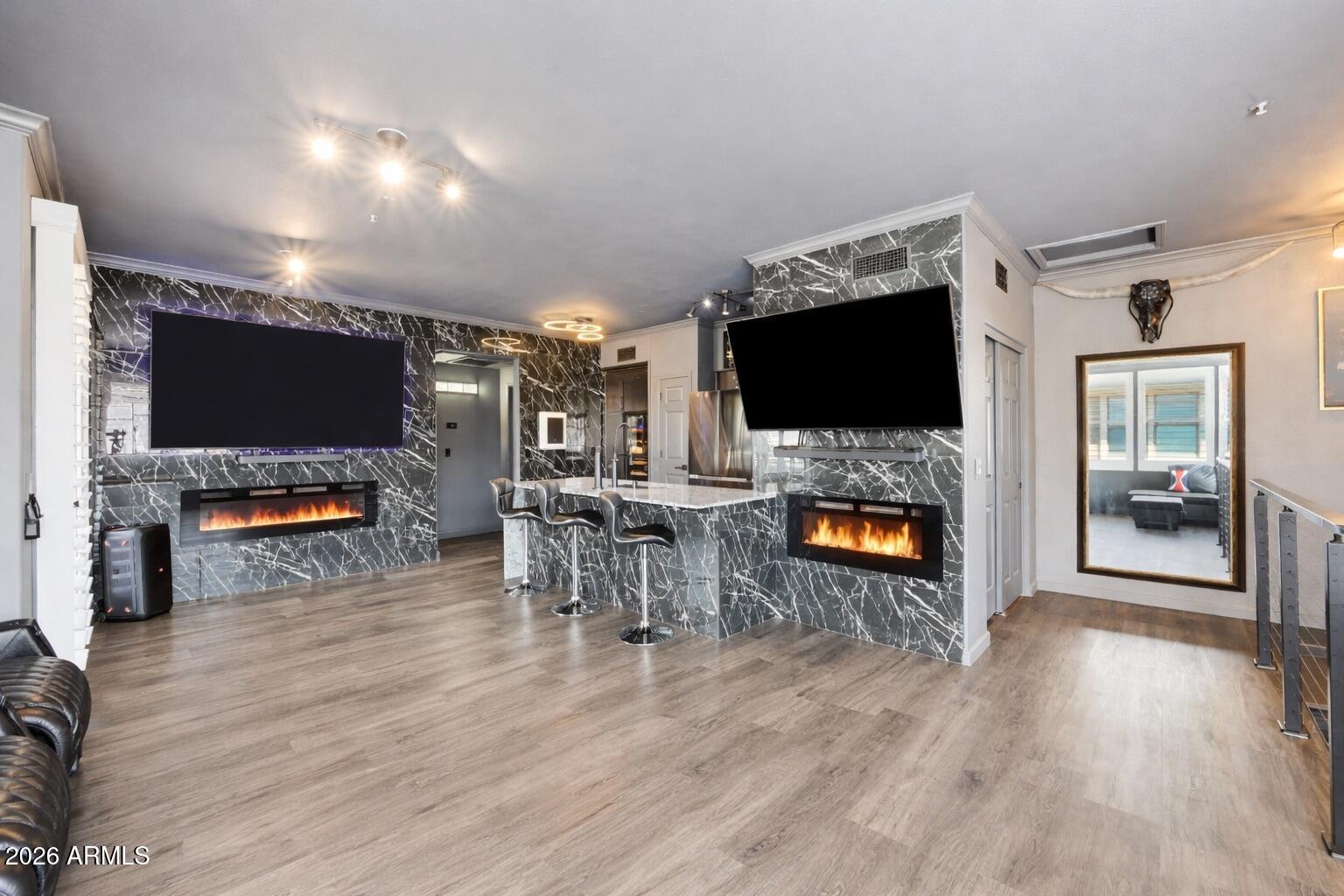 19777 N 76TH Street 2225