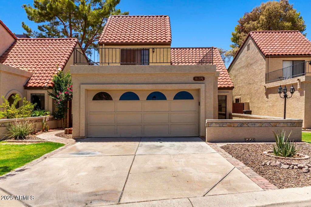 Photo of 1615 E Redmon Drive, Tempe, AZ 85283 (MLS # 6899806)