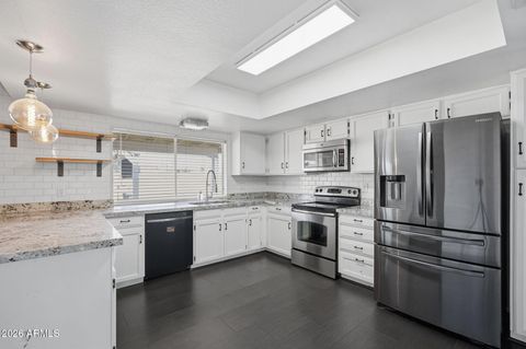 5020 W ROYAL PALM Road Glendale AZ 85302