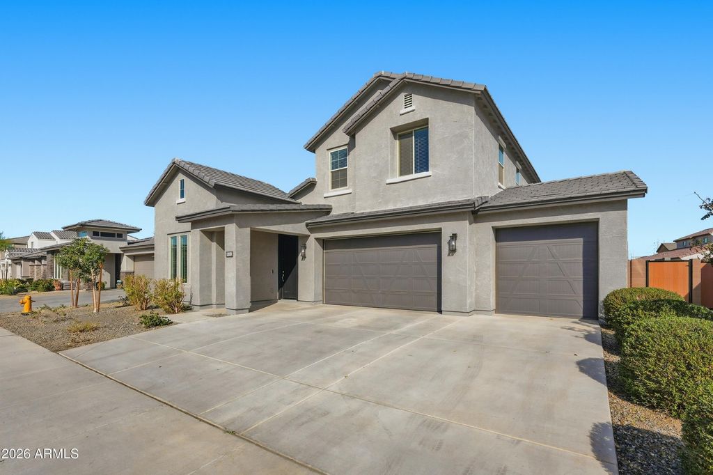 Photo of 12020 W Parkway Lane, Avondale, AZ 85323 (MLS # 6983505)