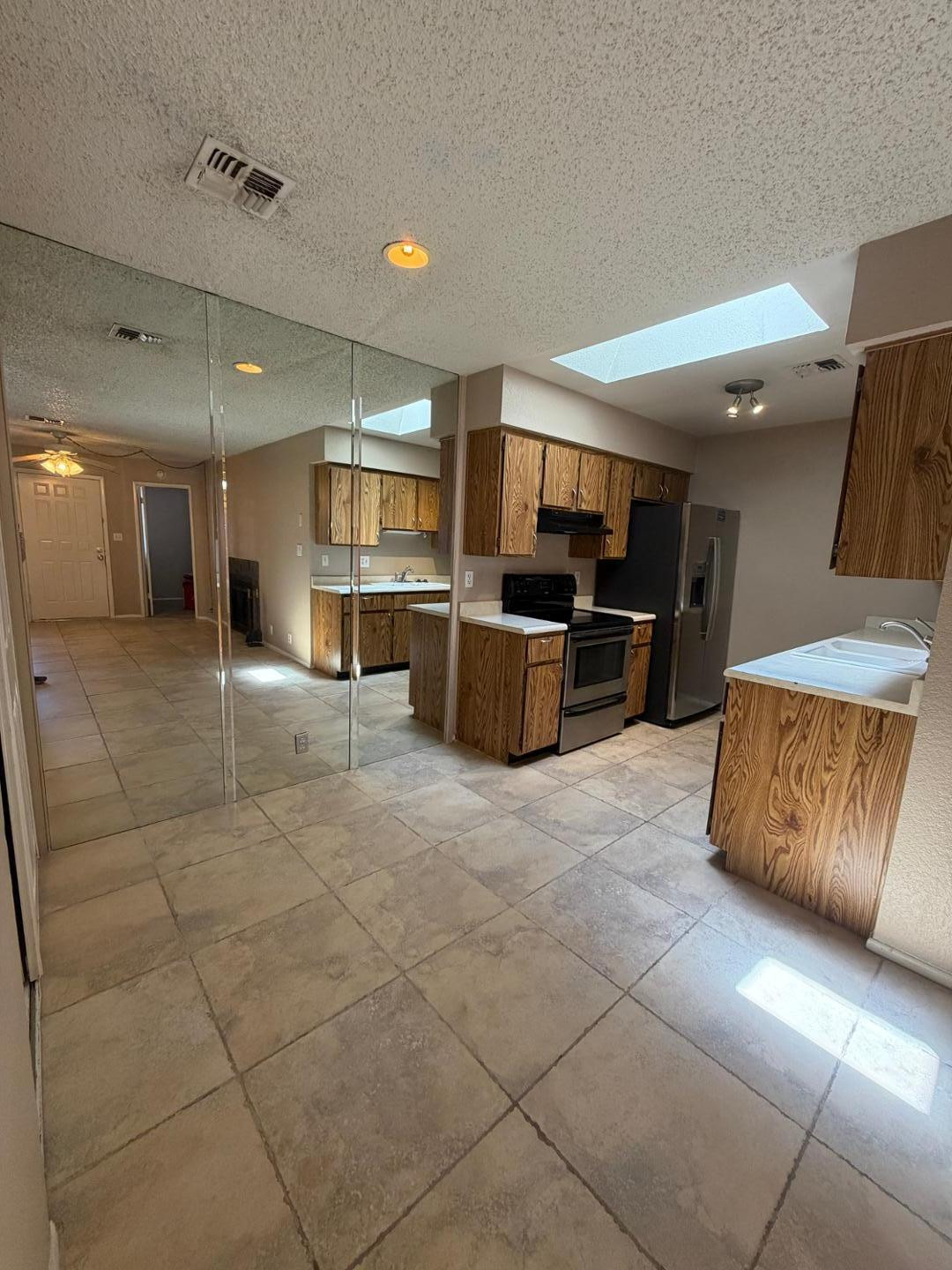 601 W Yukon Drive 3