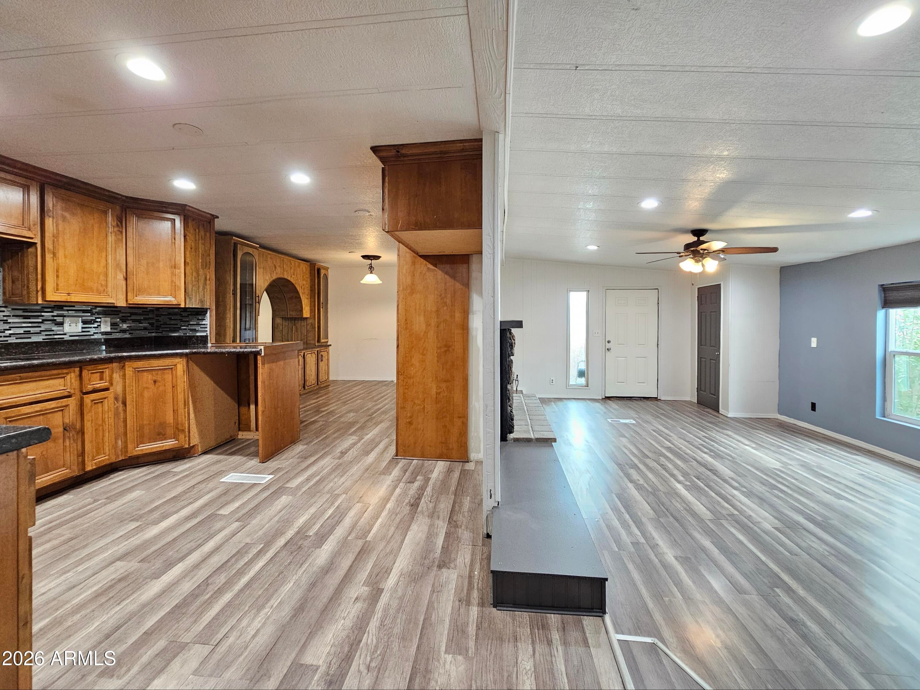5002 W BETHANY HOME Road 130