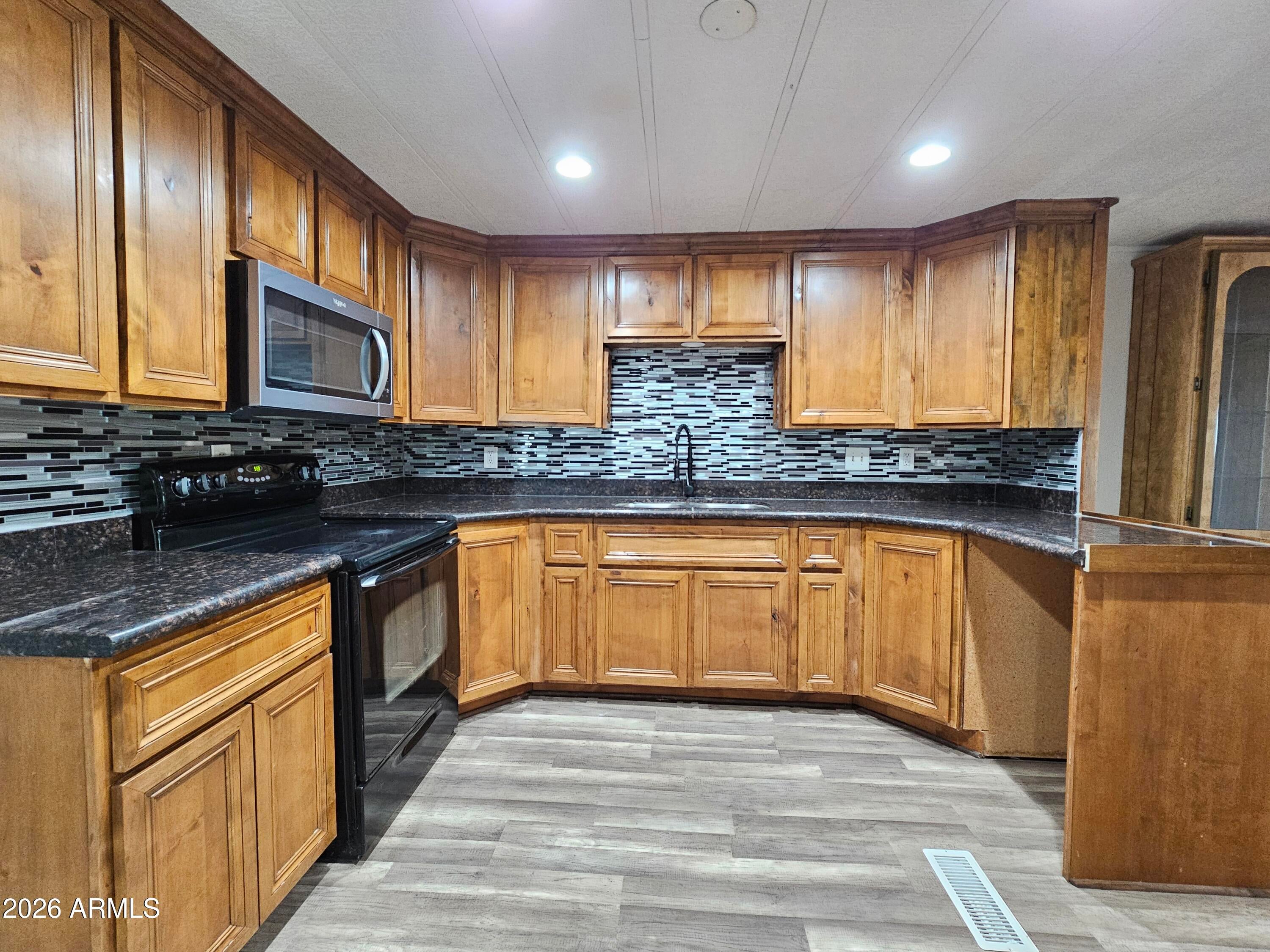 5002 W BETHANY HOME Road 130