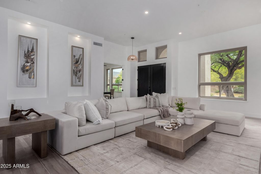 Photo of 11662 E Parkview Lane, Scottsdale, AZ 85255 (MLS # 6861081)