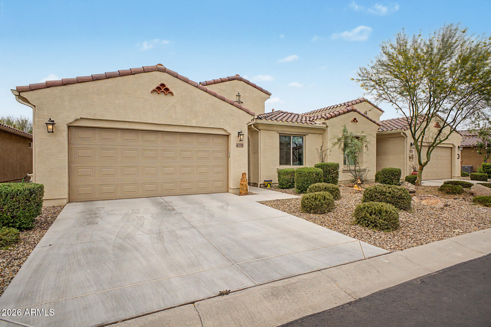 4239 W HANNA Drive