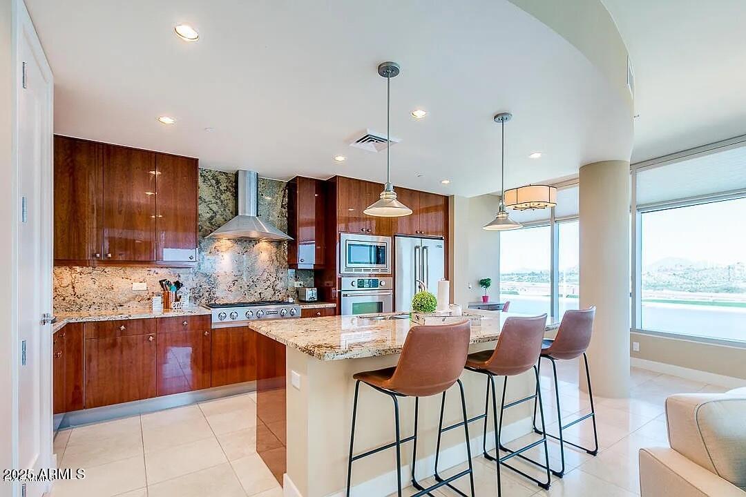 140 E RIO SALADO Parkway 507