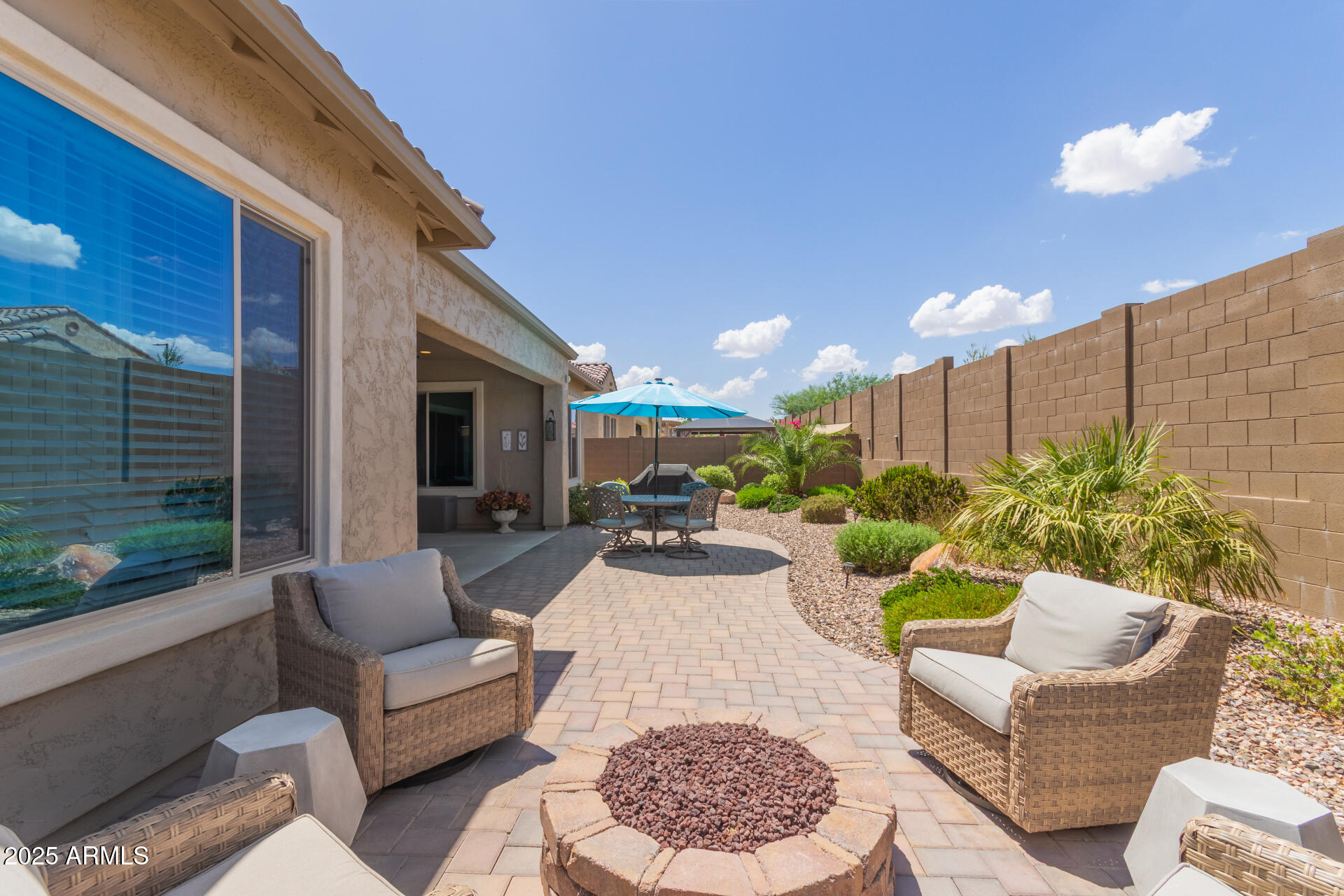 8112 W MERRIWEATHER Way