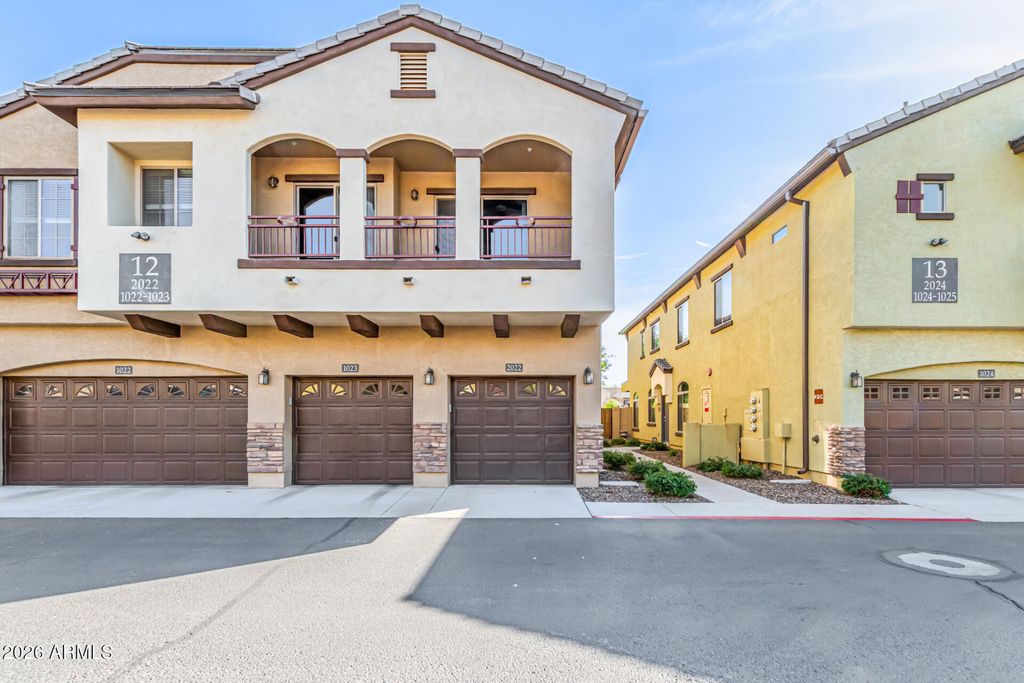 Photo of 2725 E Mine Creek Road #2022, Phoenix, AZ 85024 (MLS # 6977147)