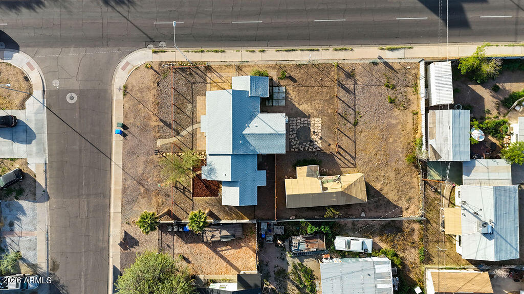 1022 S MONTEZUMA Avenue