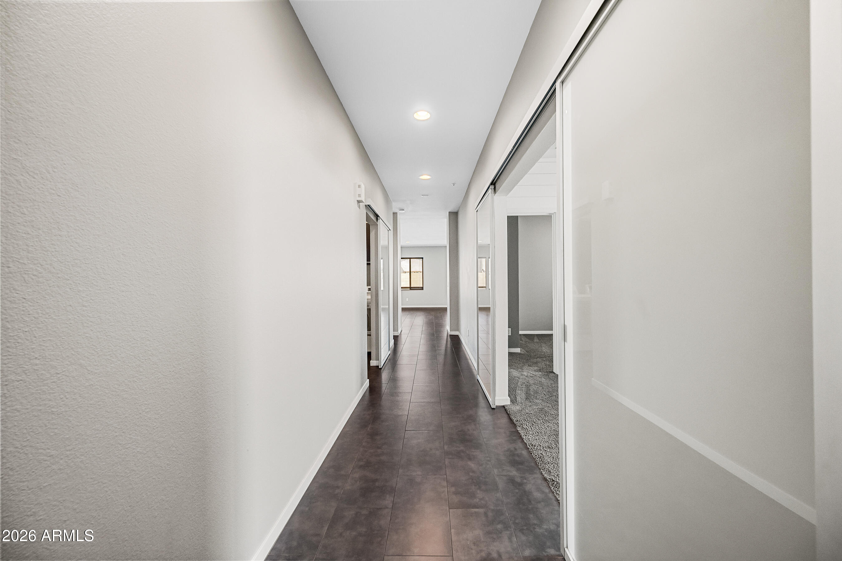 3554 E RAVENSWOOD Drive