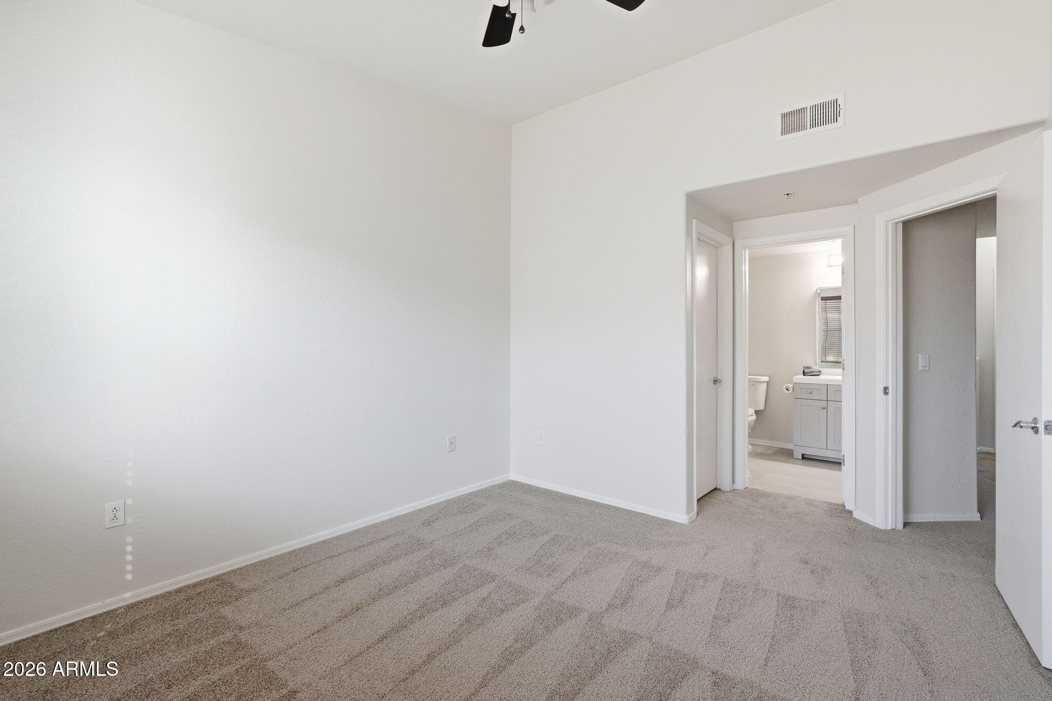 3250 W GREENWAY Road 165