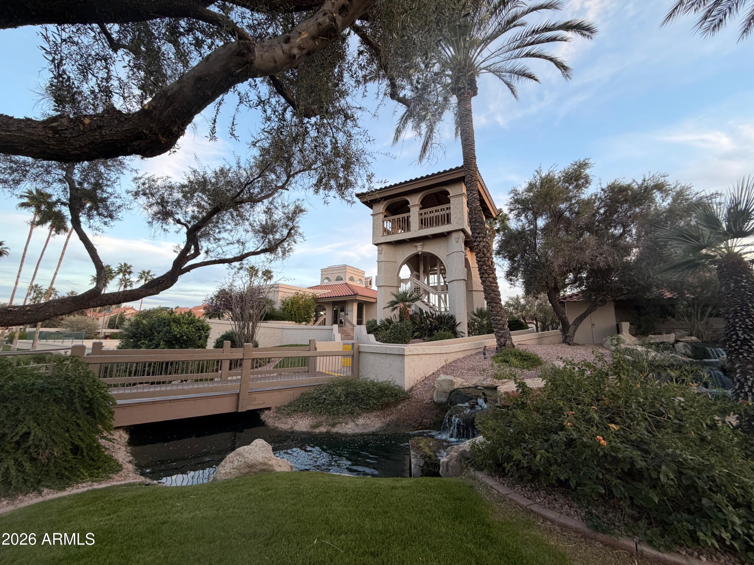 9705 E MOUNTAIN VIEW Road 1126