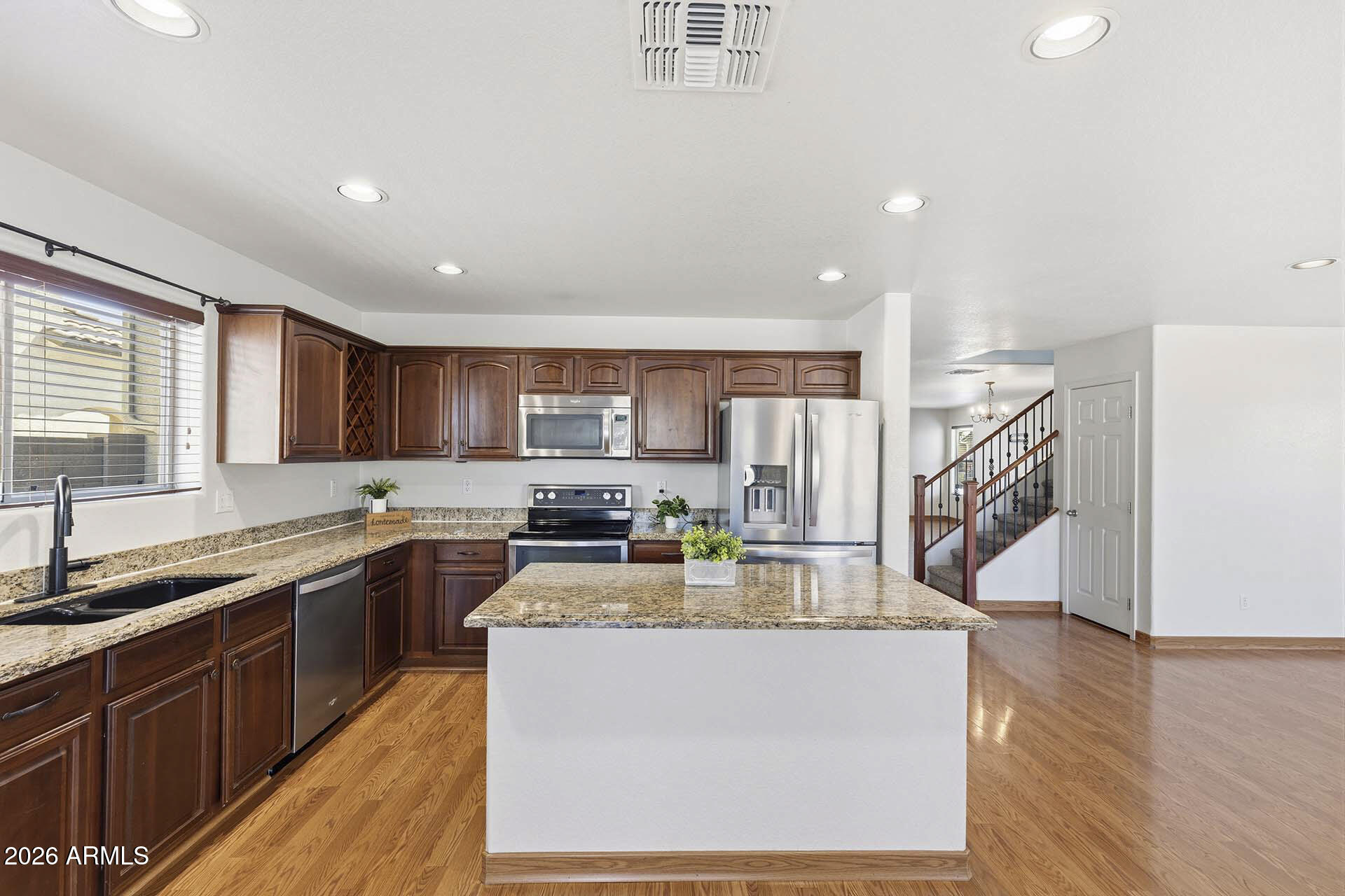 6430 W BARBARA Avenue