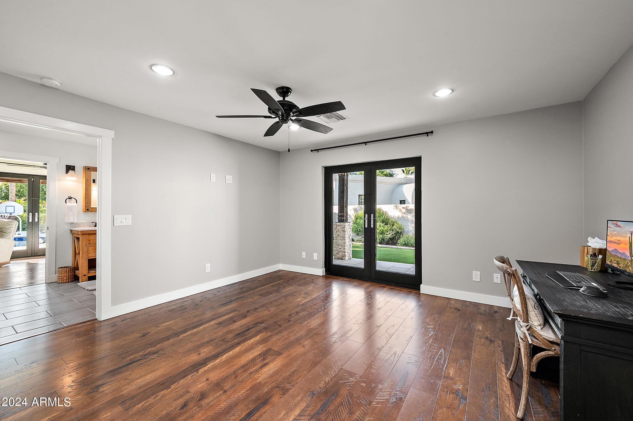 PARADISE PARK TRAILS 2 - Residential