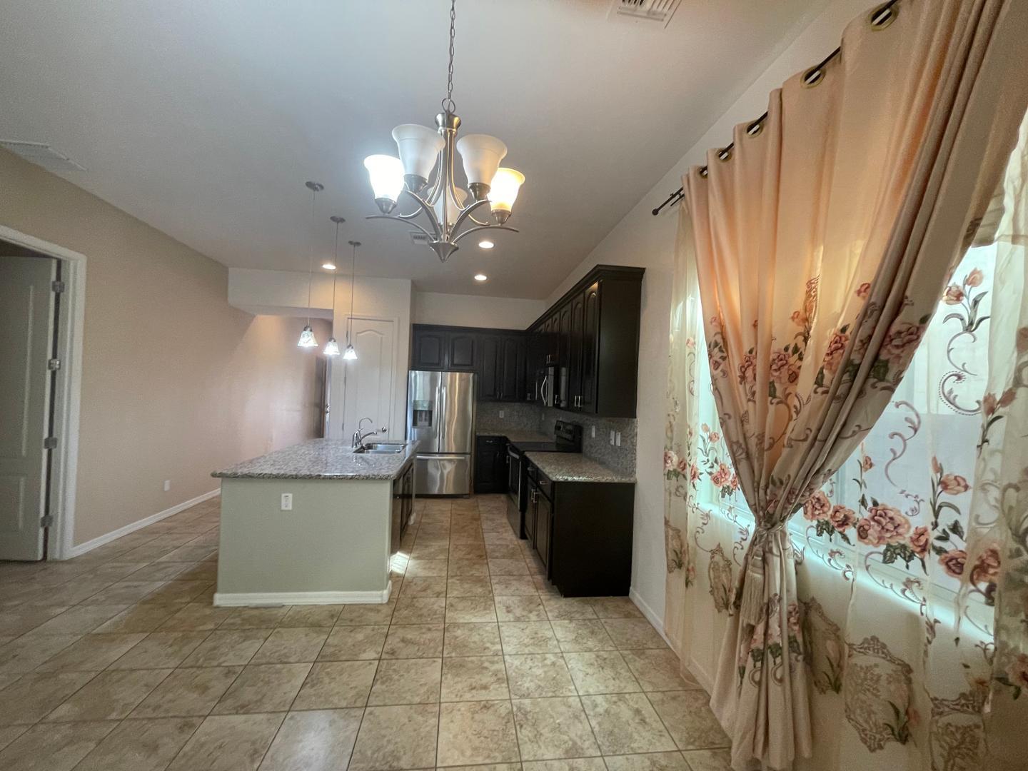 1449 E Lovebird Lane