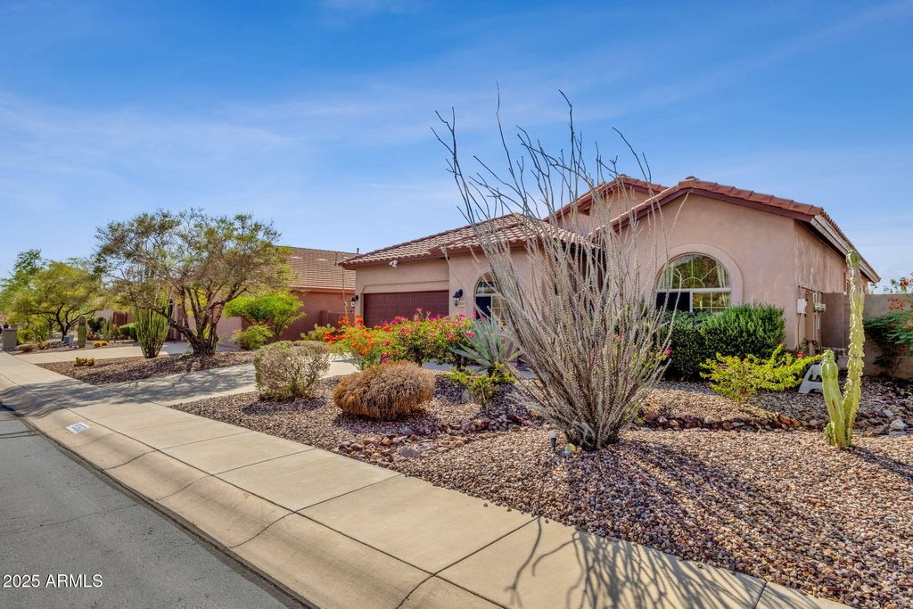 Photo of 8350 E Dalea Way, Gold Canyon, AZ 85118 (MLS # 6916365)