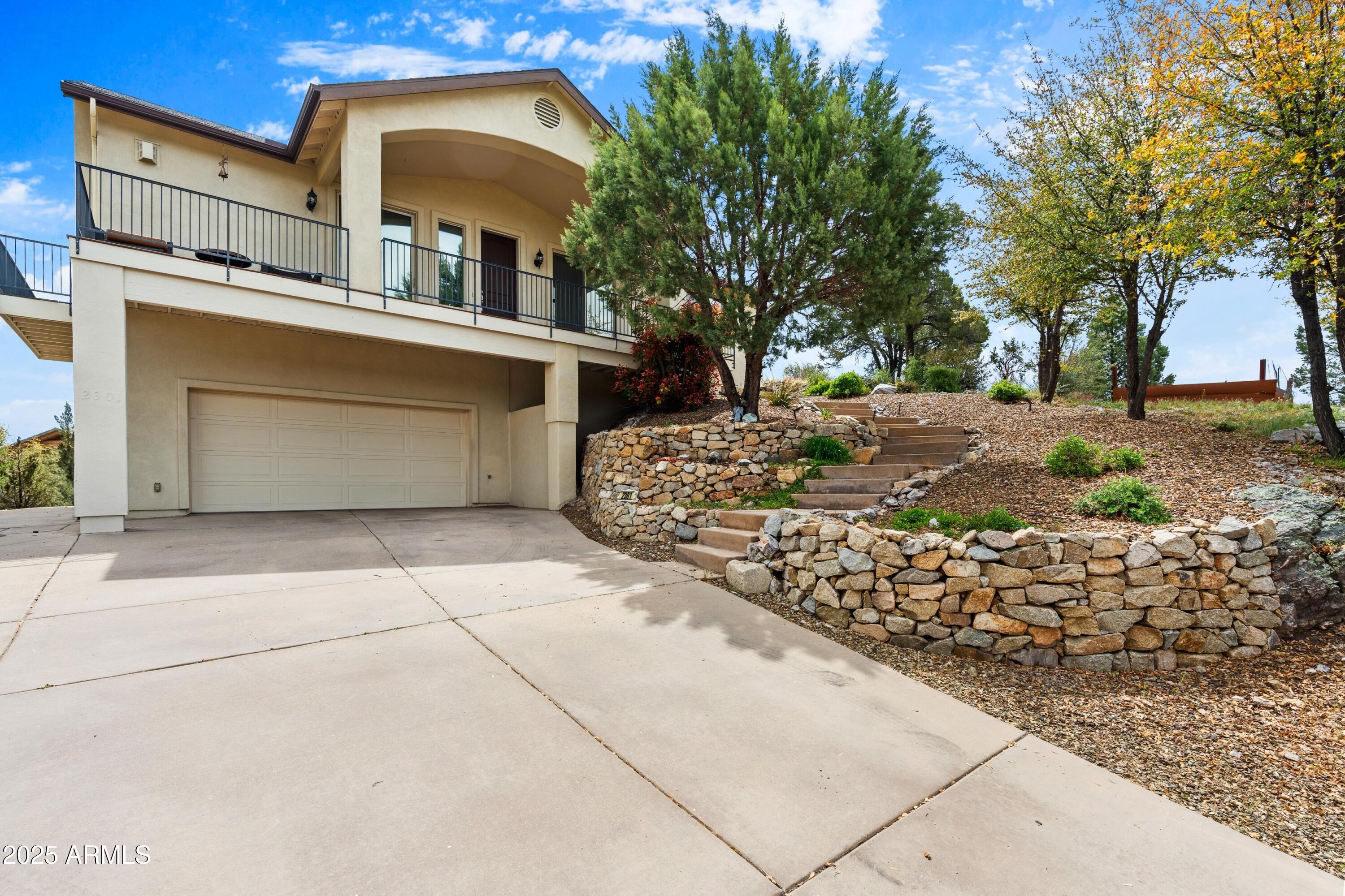2301 Loma Vista Drive