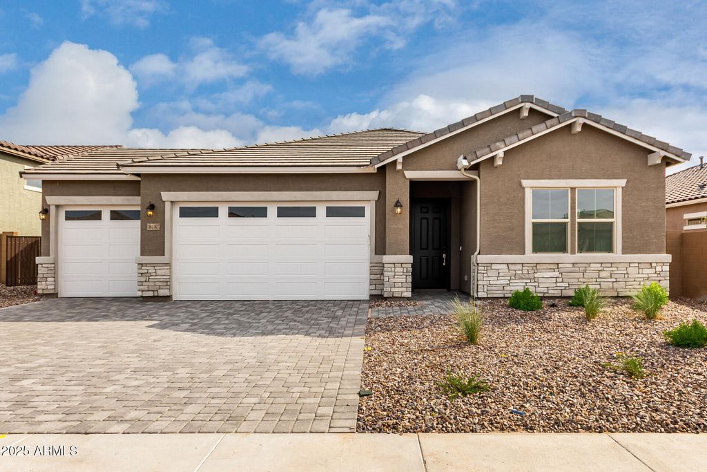 Photo of 18185 W Watkins Street, Goodyear, AZ 85338 (MLS # 6918100)