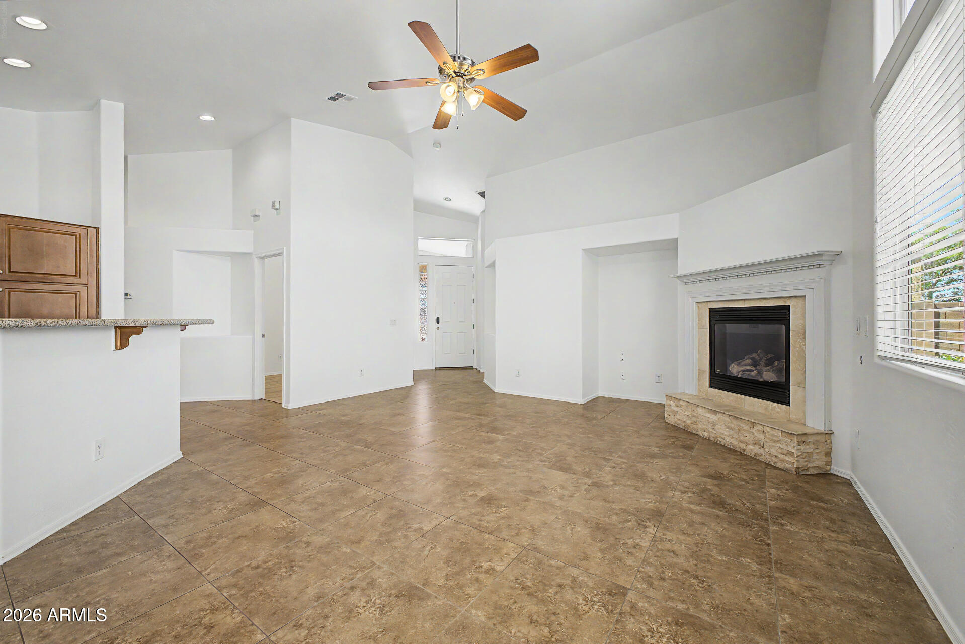 7229 S 39TH Way