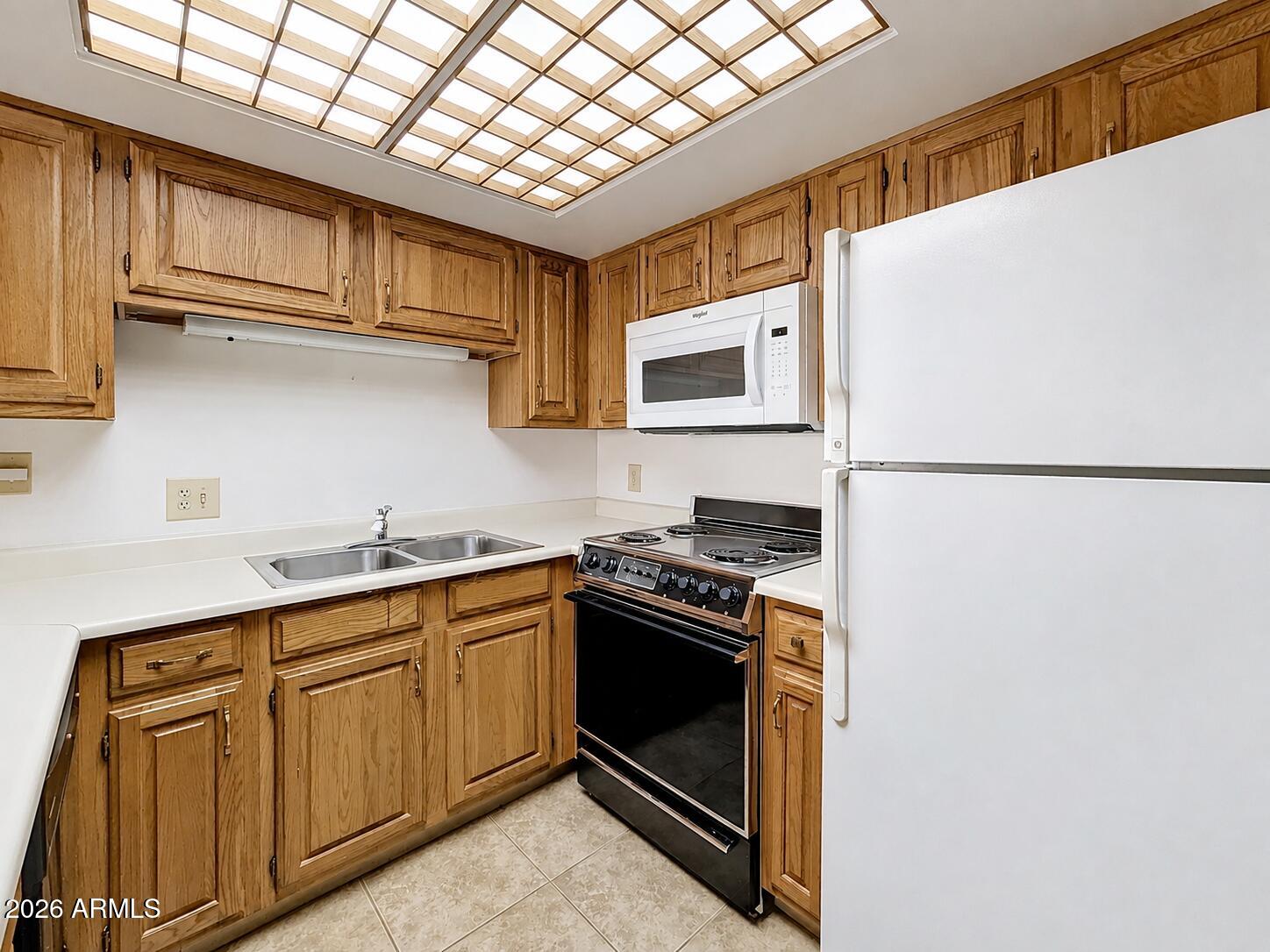 10330 W Thunderbird Boulevard C128