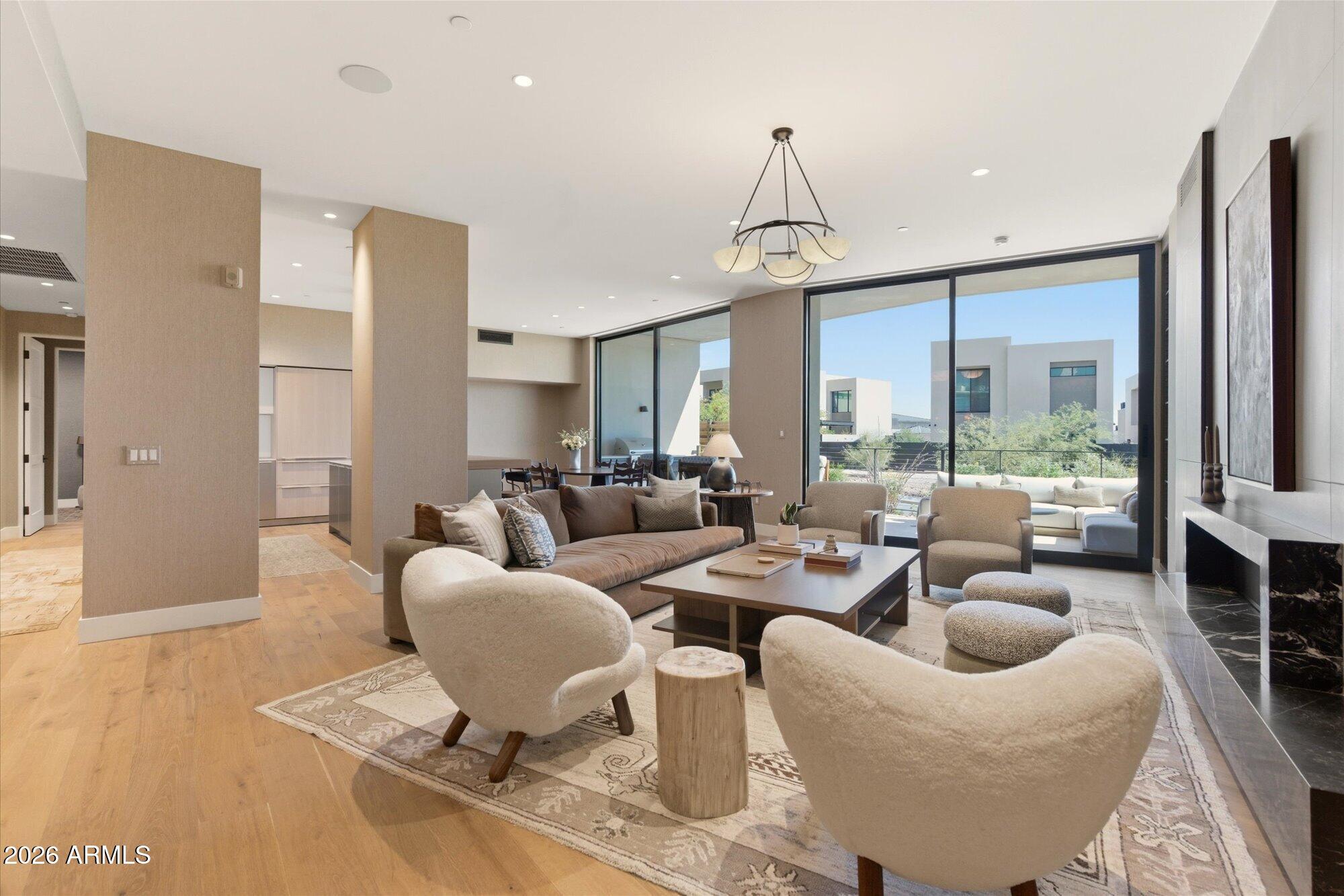 ASCENT AT THE PHOENICIAN MOUNTAINSIDE CONDOMINIUMS - Residential