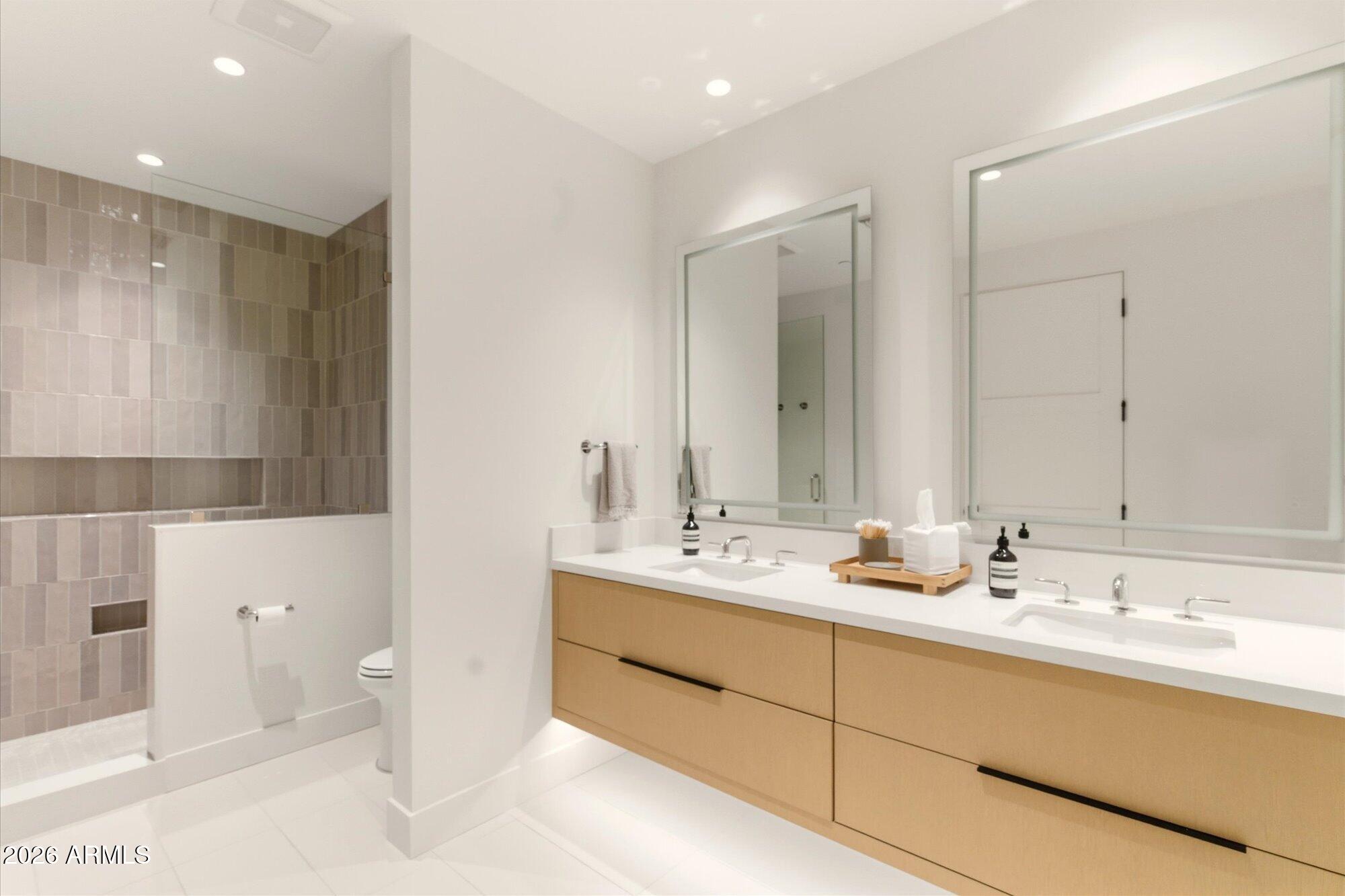 ASCENT AT THE PHOENICIAN MOUNTAINSIDE CONDOMINIUMS - Residential