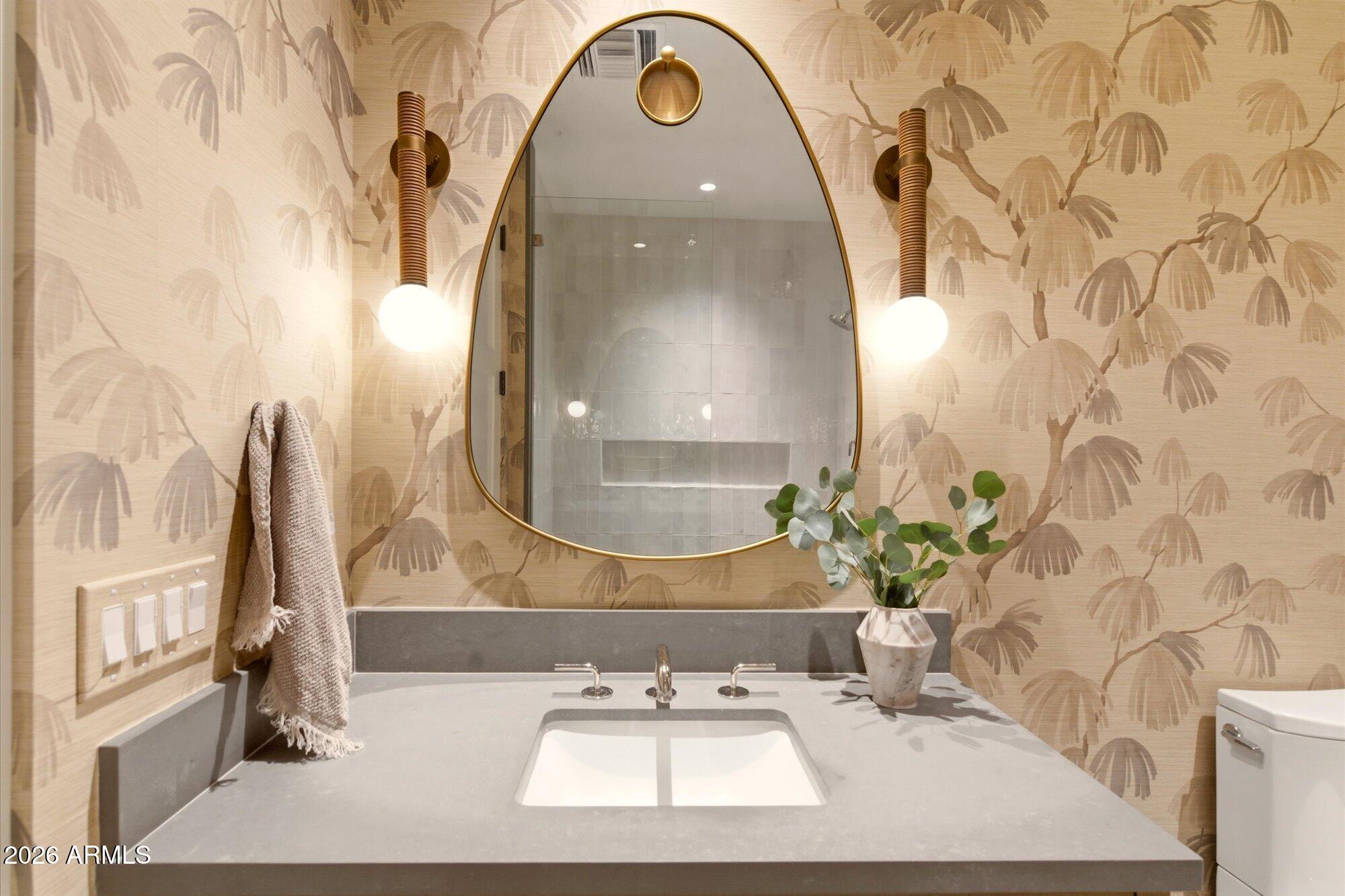ASCENT AT THE PHOENICIAN MOUNTAINSIDE CONDOMINIUMS - Residential