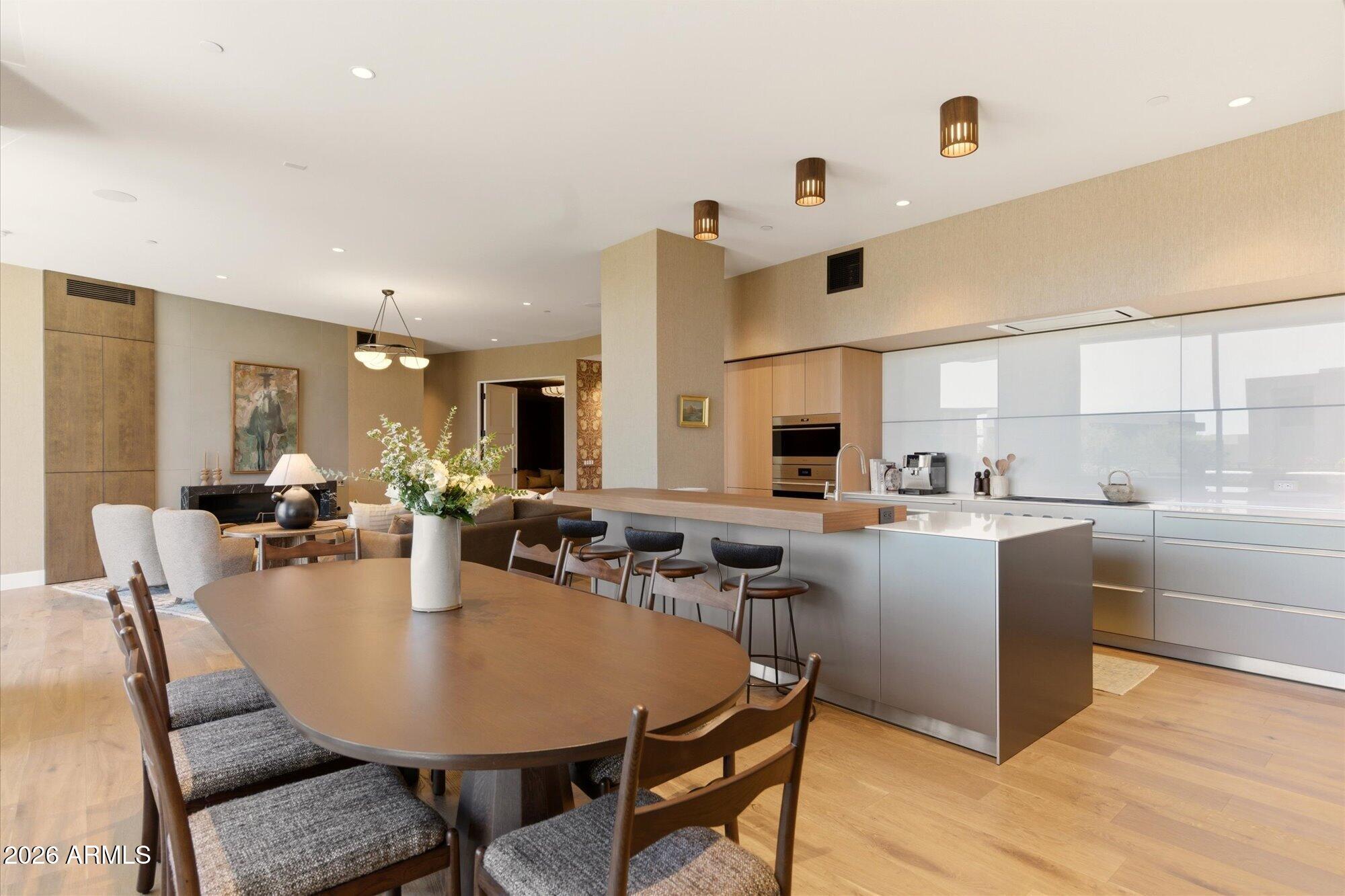 ASCENT AT THE PHOENICIAN MOUNTAINSIDE CONDOMINIUMS - Residential
