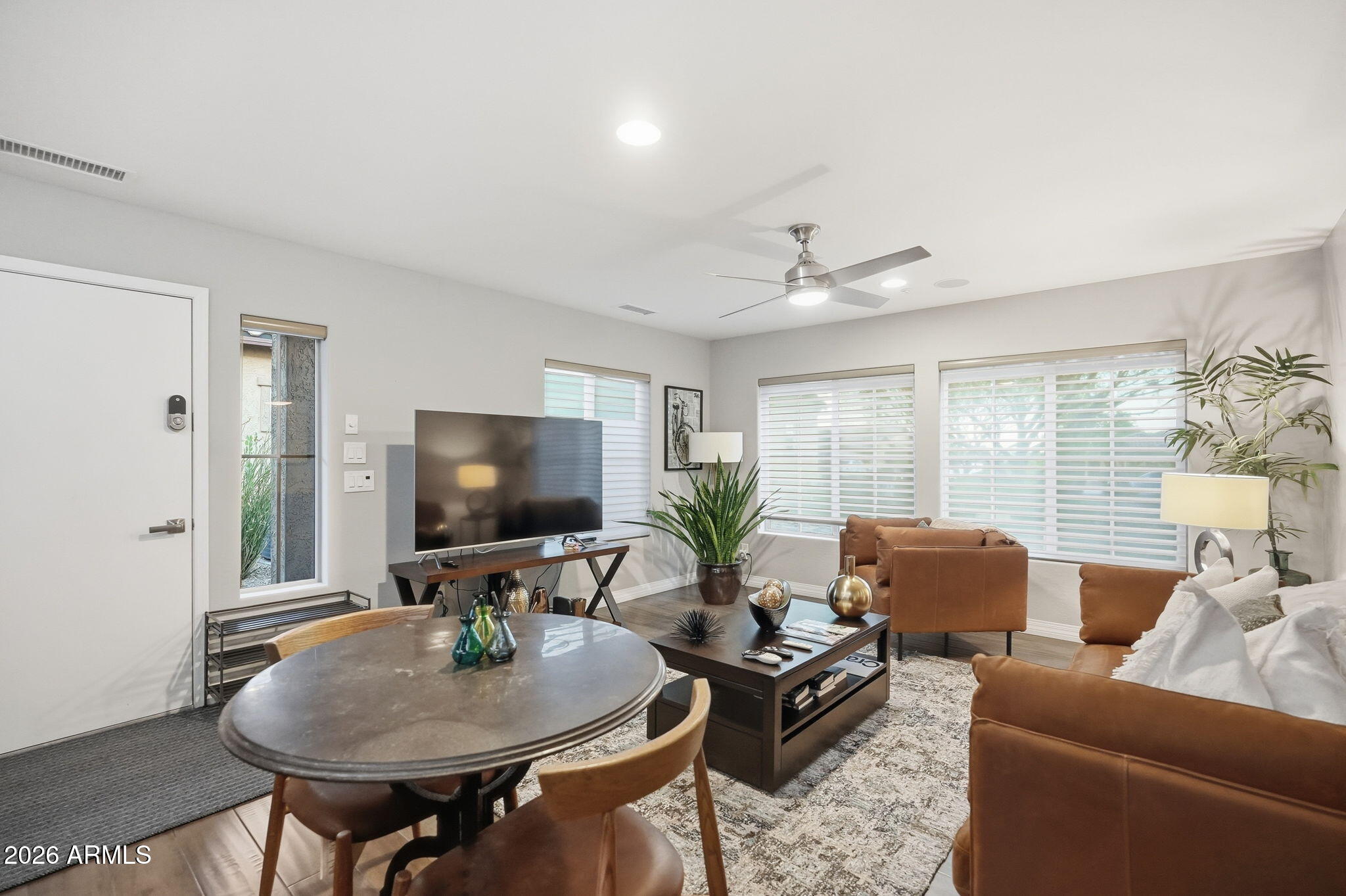 CABALLOS DEL RIO - Residential