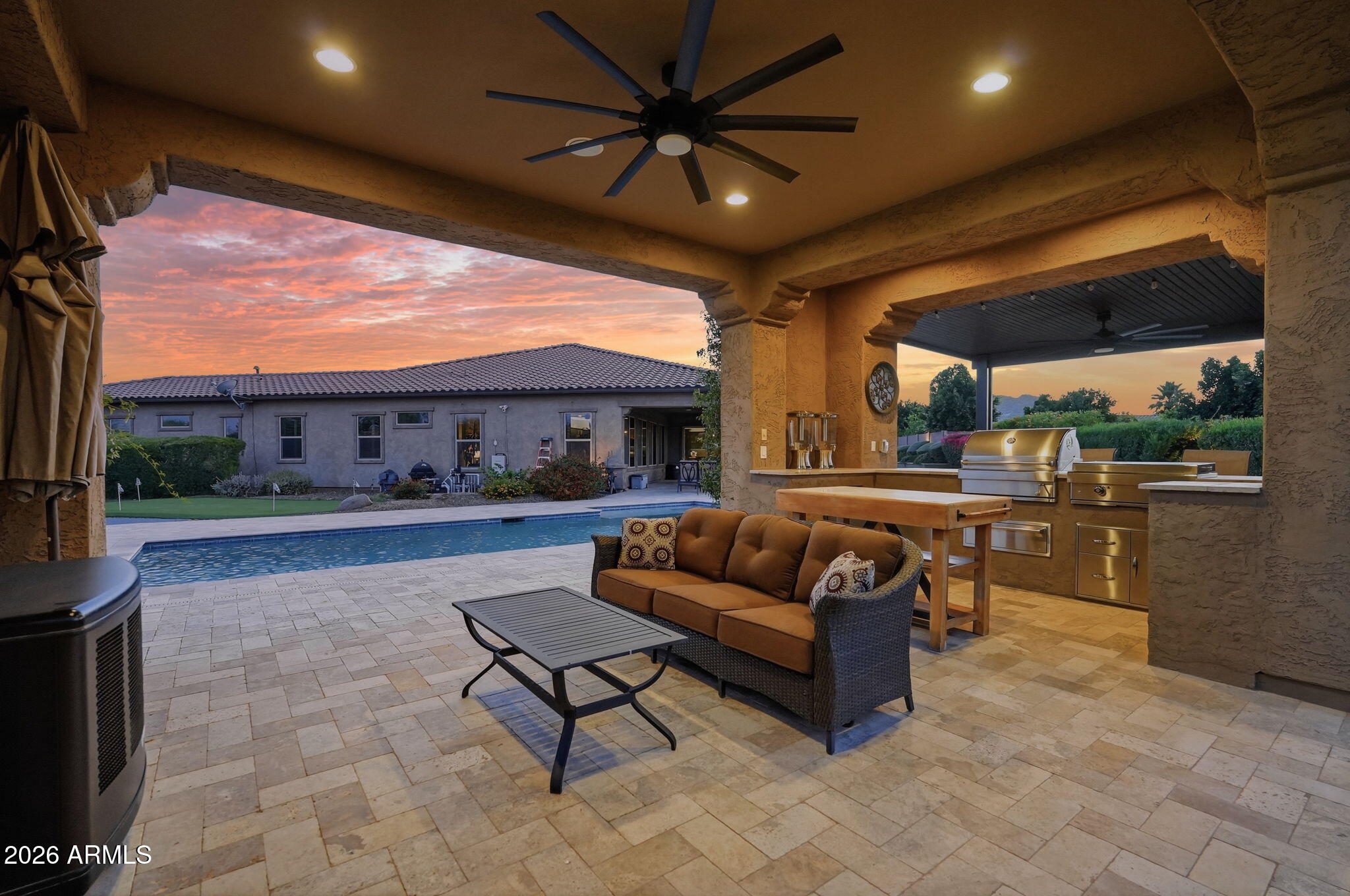 CABALLOS DEL RIO - Residential