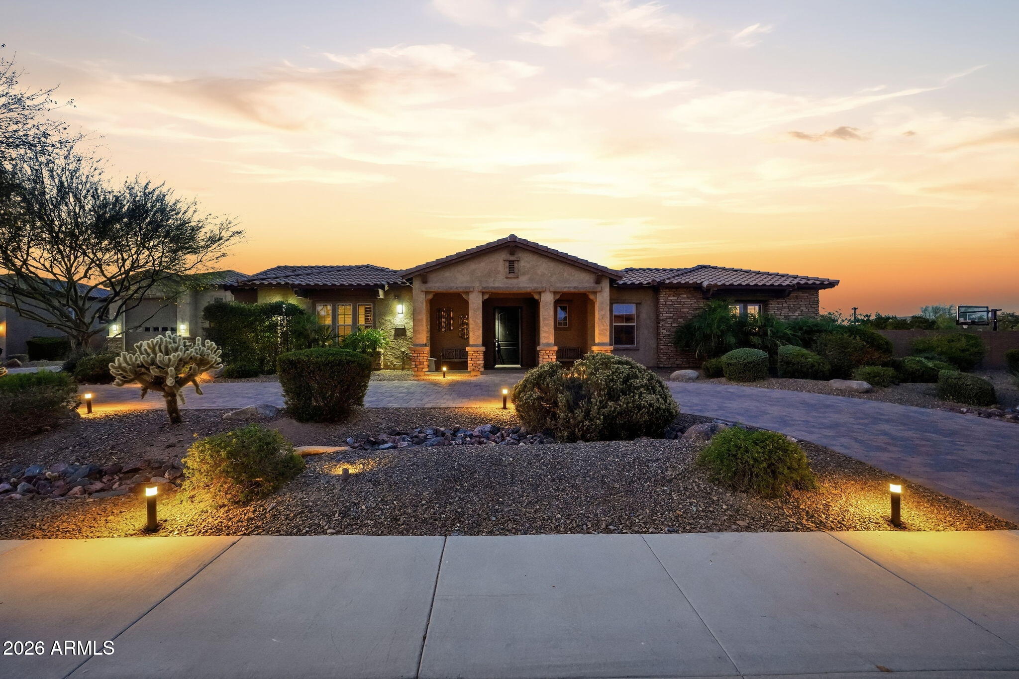 CABALLOS DEL RIO - Residential