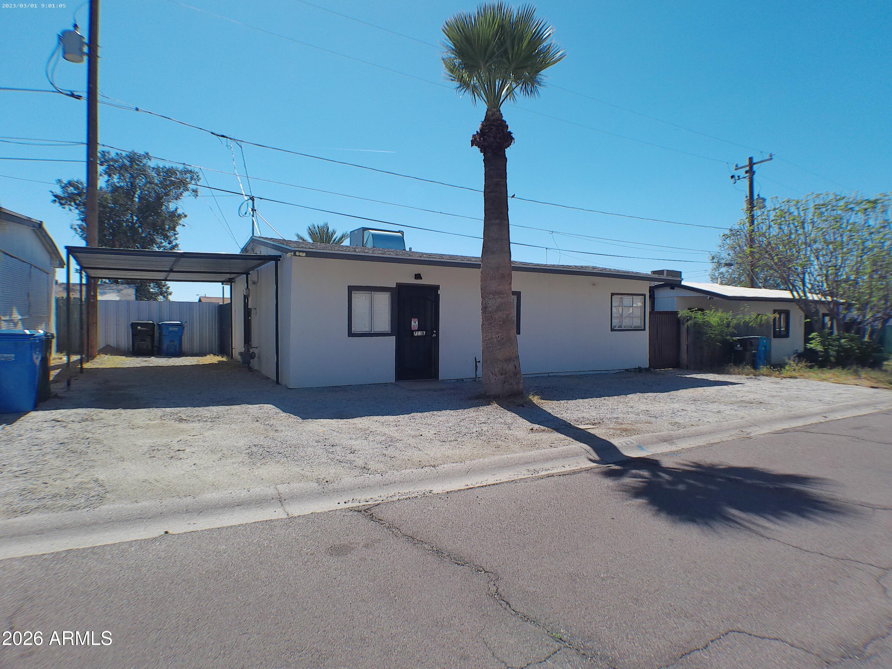 723 E SUNNYSLOPE Lane