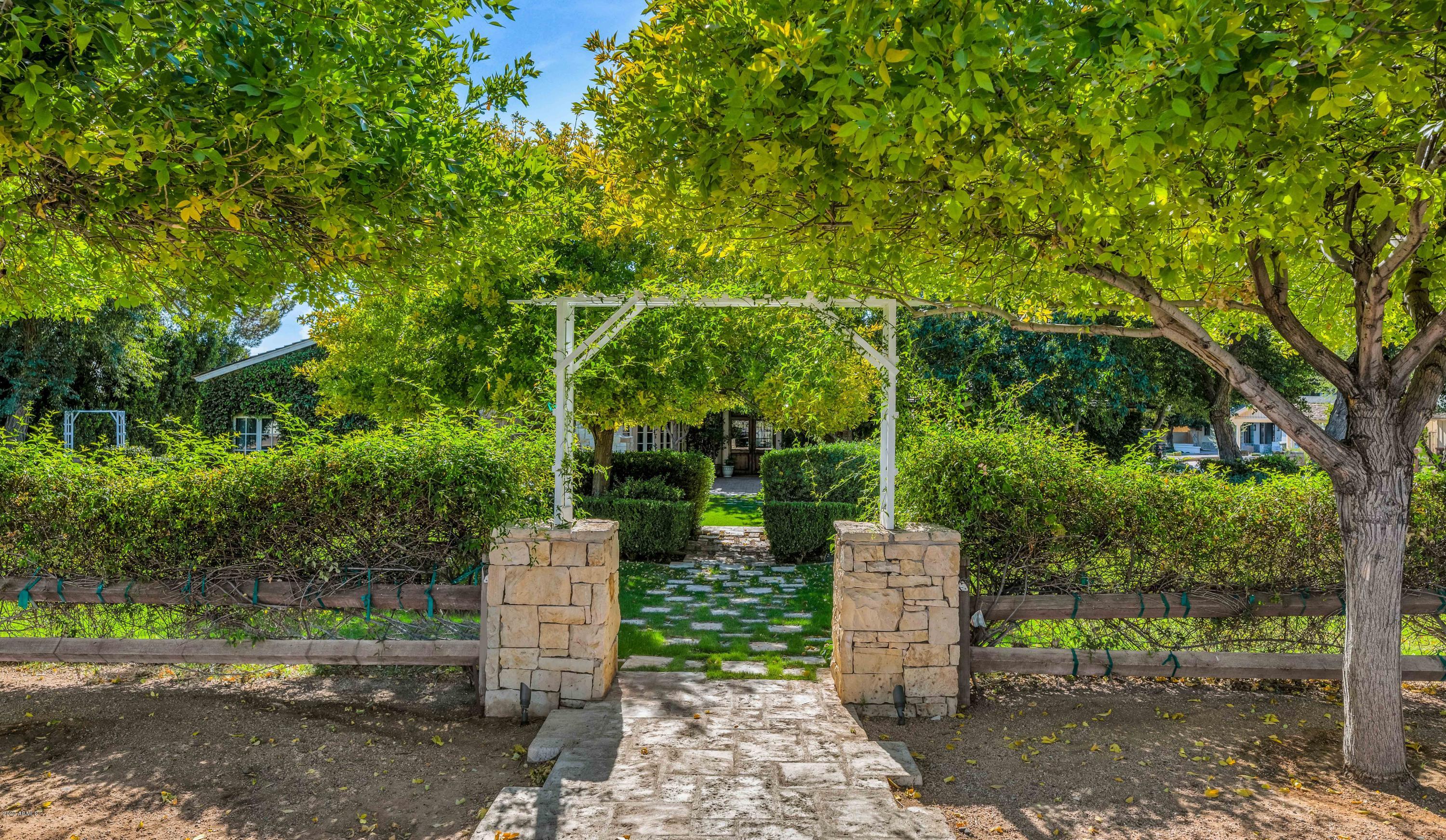 LA MAZA VILLA 2 - Residential