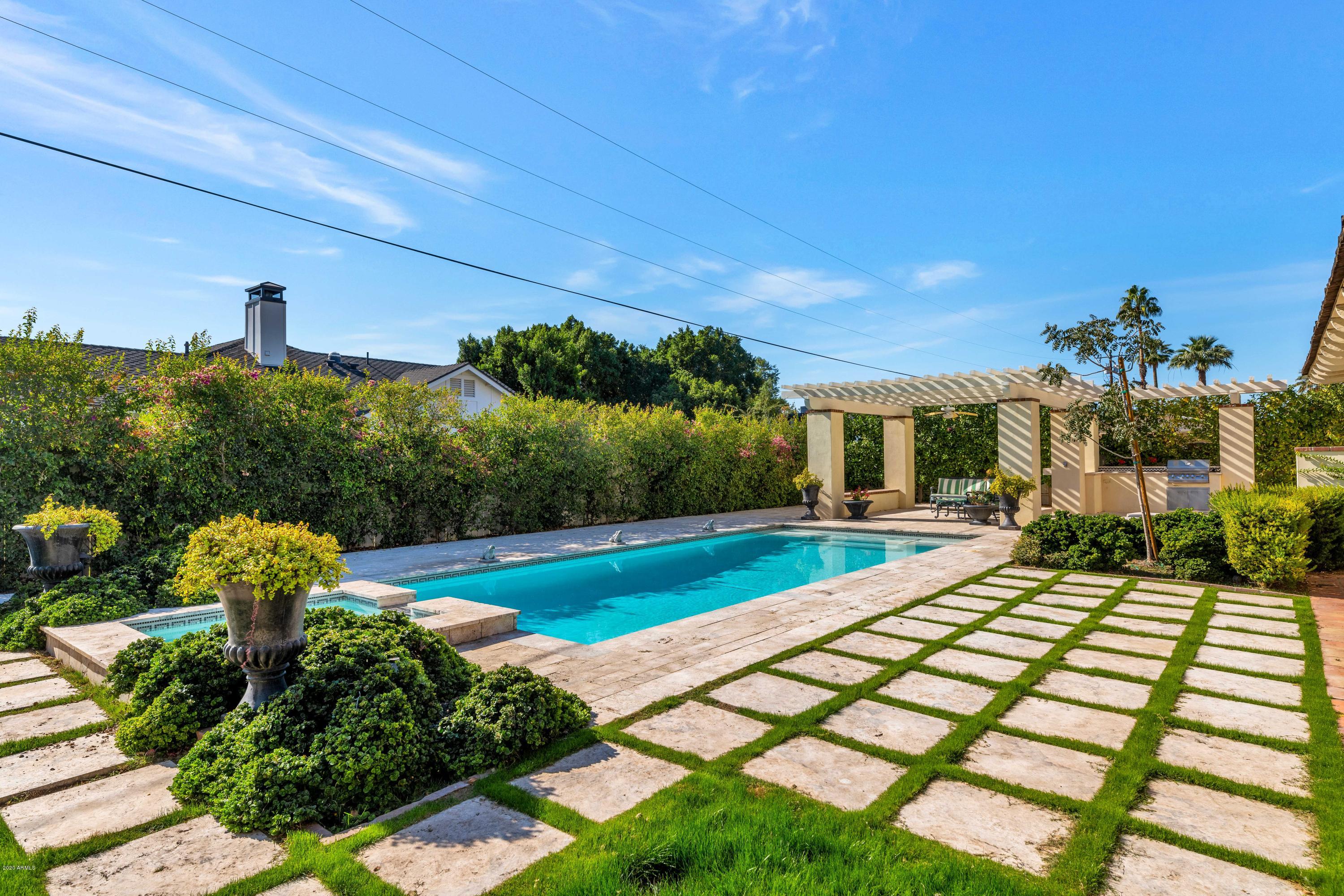 LA MAZA VILLA 2 - Residential