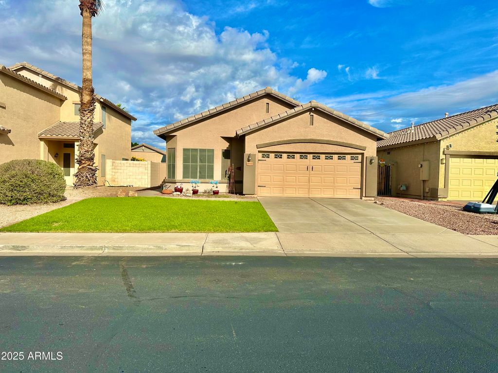 Photo of 8916 W Cherry Hills Drive, Peoria, AZ 85345 (MLS # 6961315)