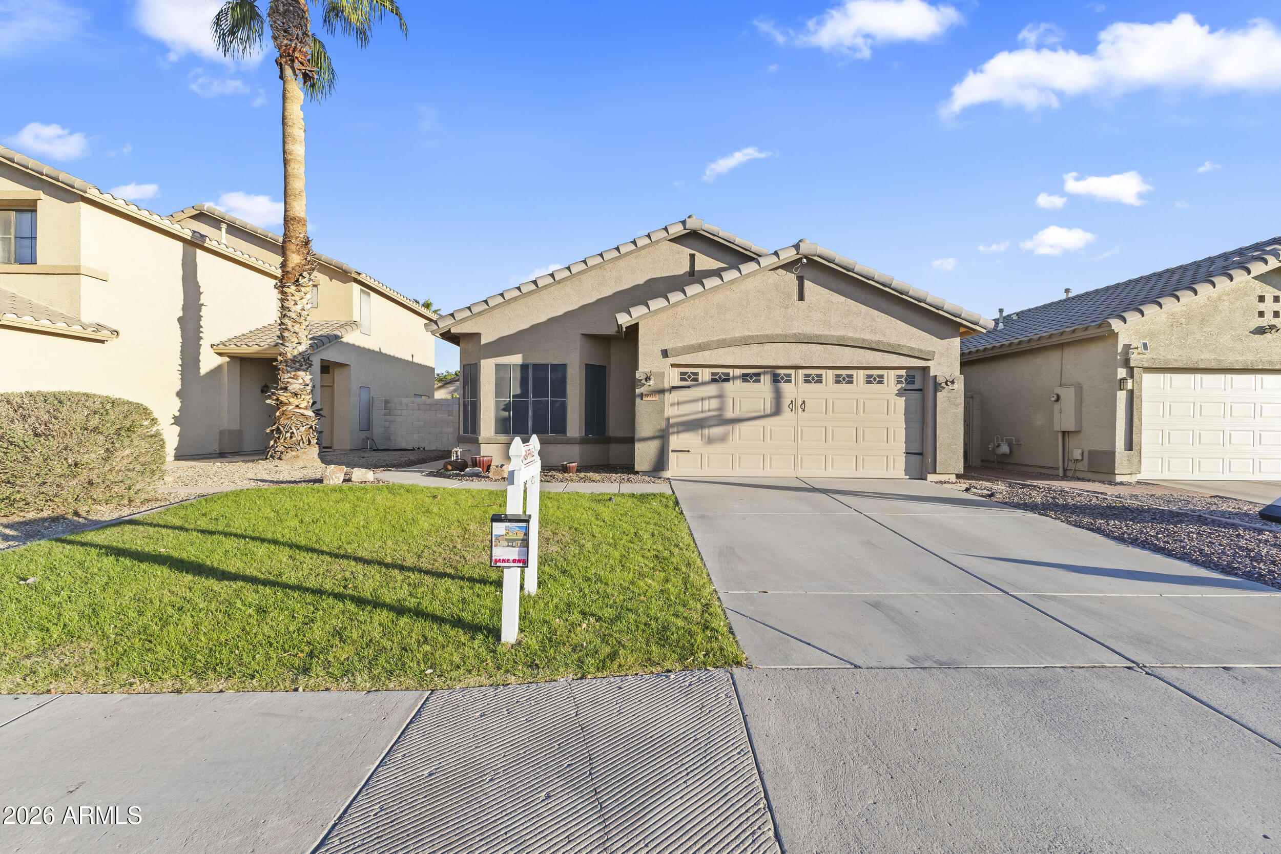 8916 W CHERRY HILLS Drive