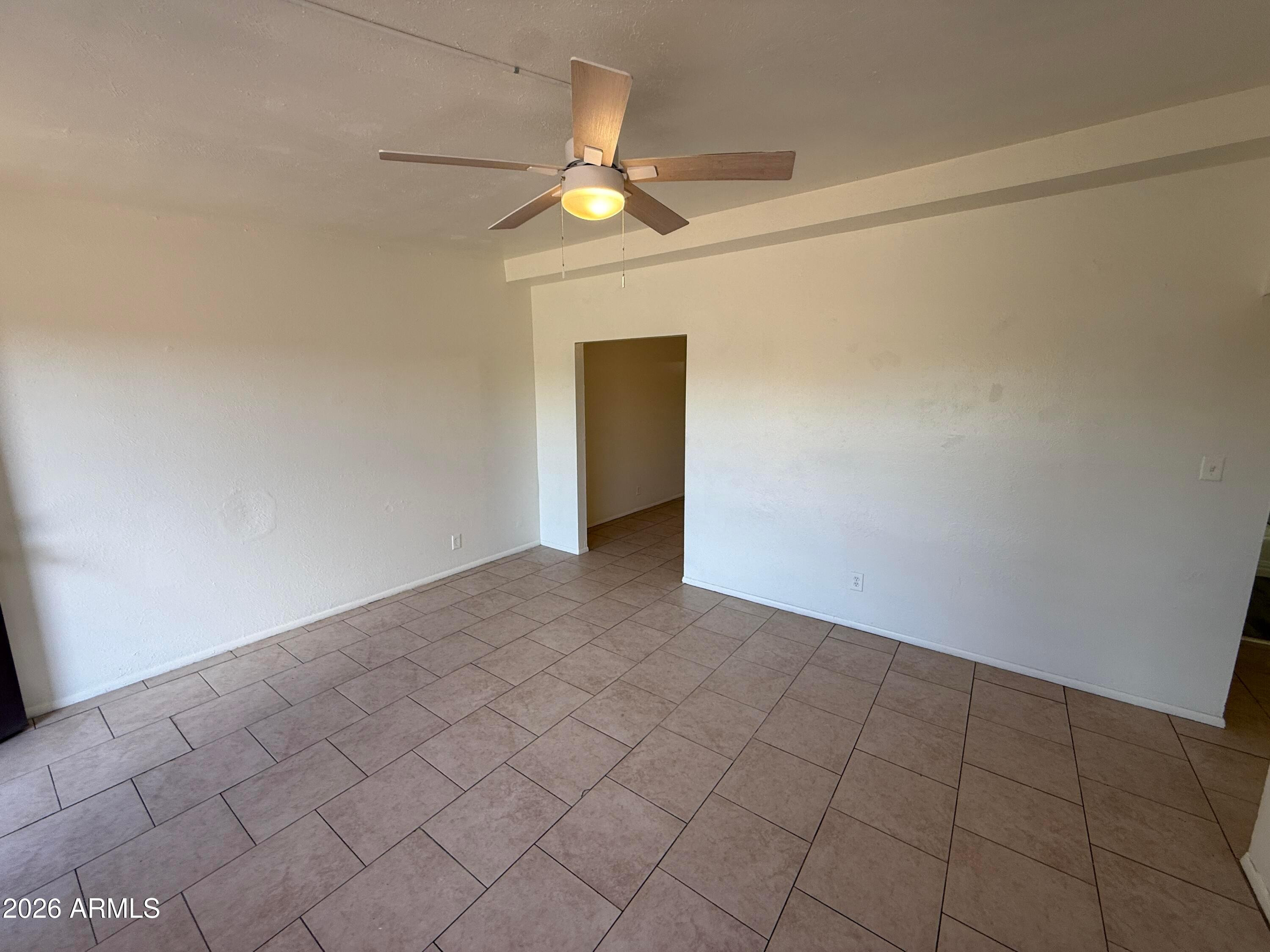 3839 W Hazelwood Street Apt 5