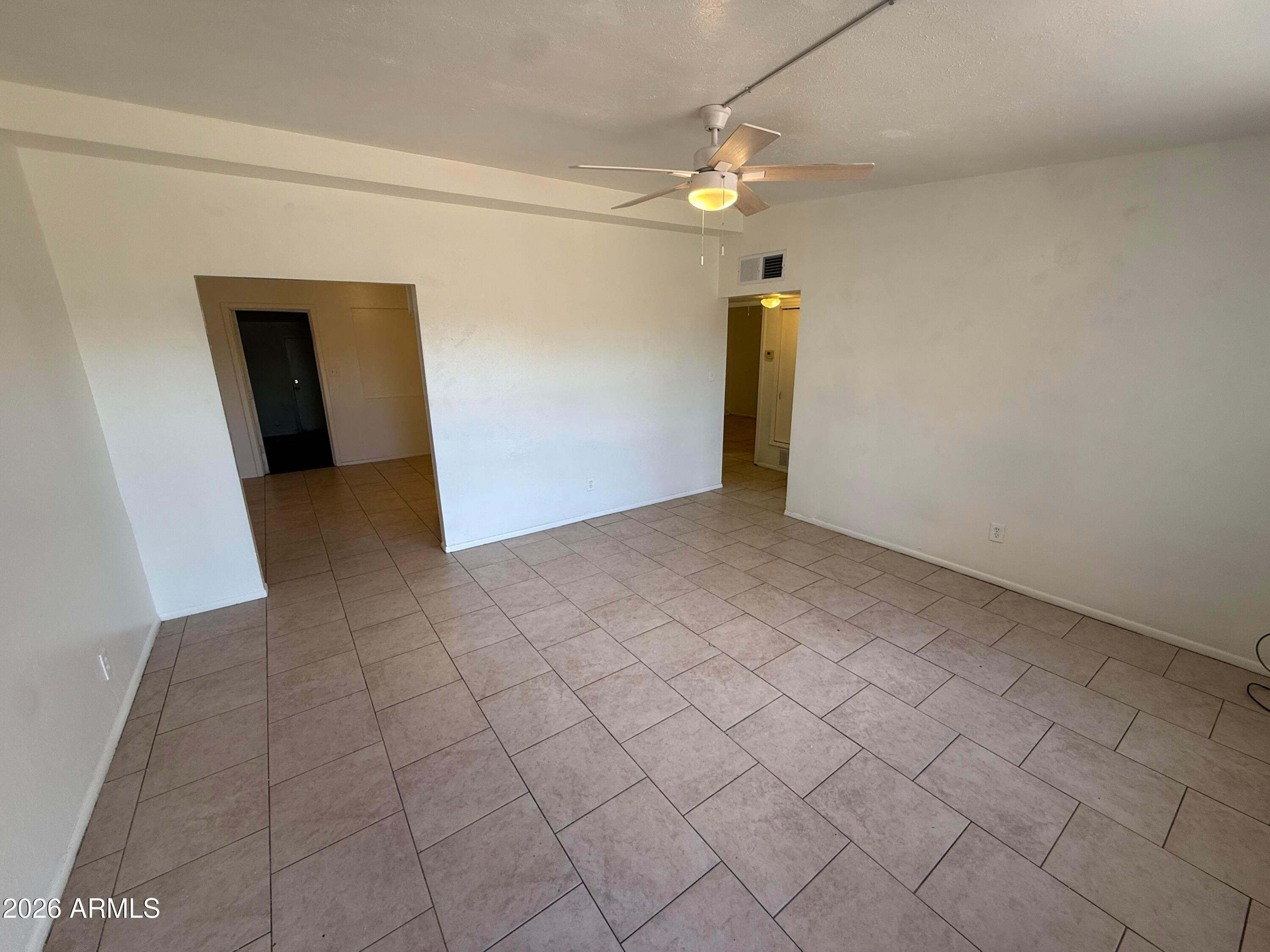3839 W Hazelwood Street Apt 5
