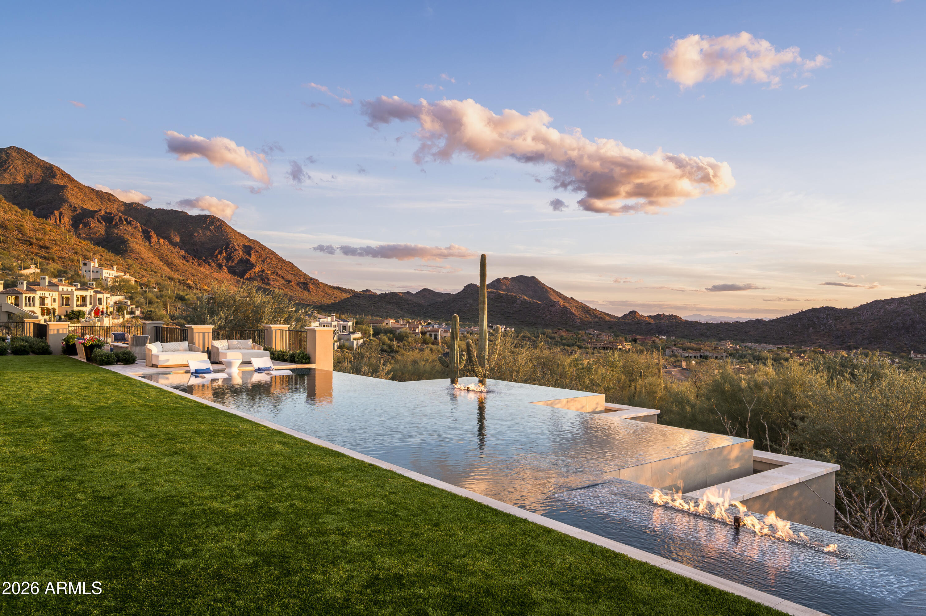 21175 N 110TH Way 1805