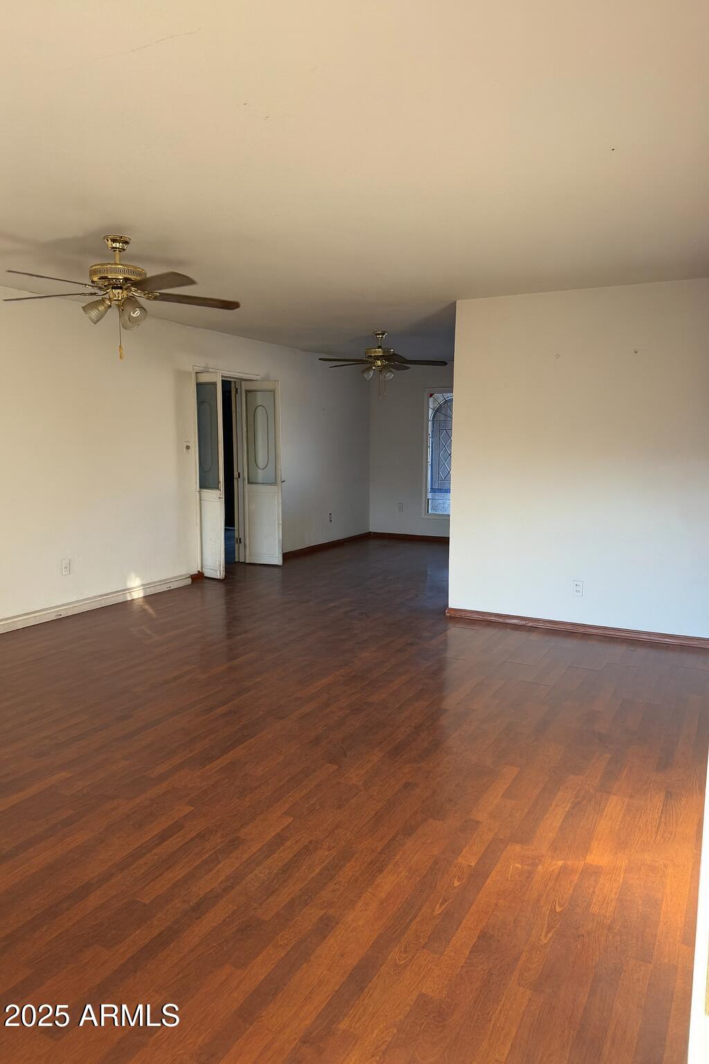 8008 E WHITTON Avenue