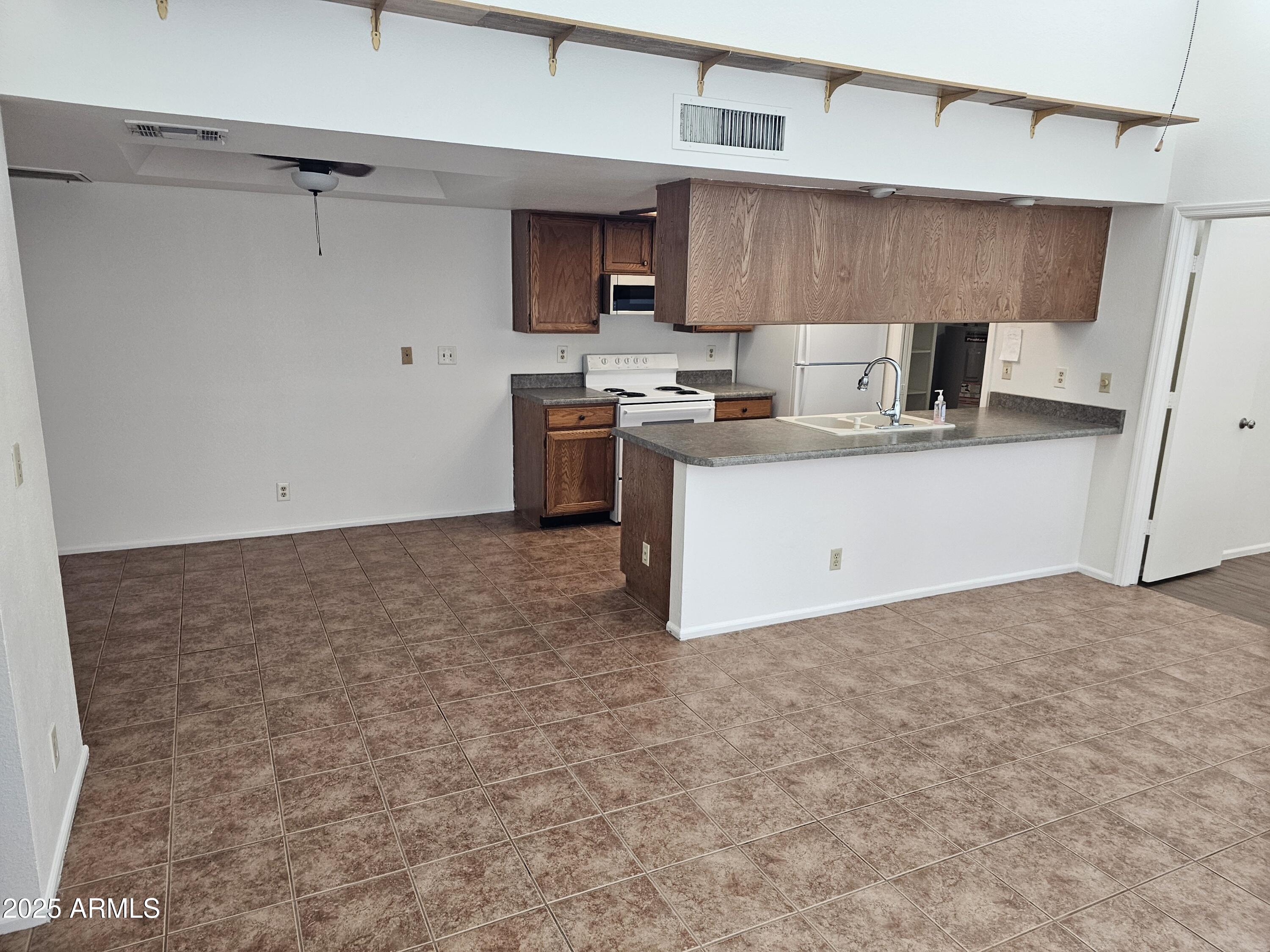 633 W SOUTHERN Avenue 1118