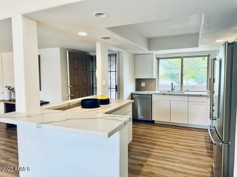 7232 N VIA CAMELLO DEL NORTE -- 3 Scottsdale AZ 85258