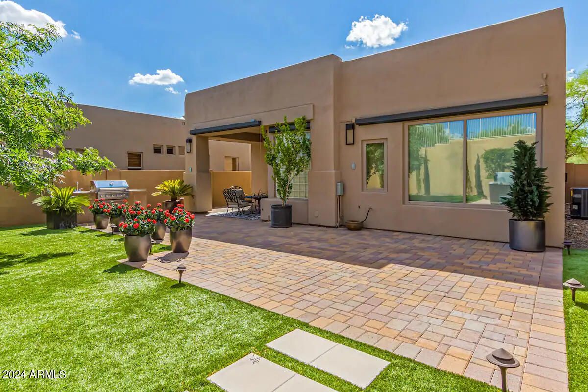 9646 E SIDEWINDER Trail