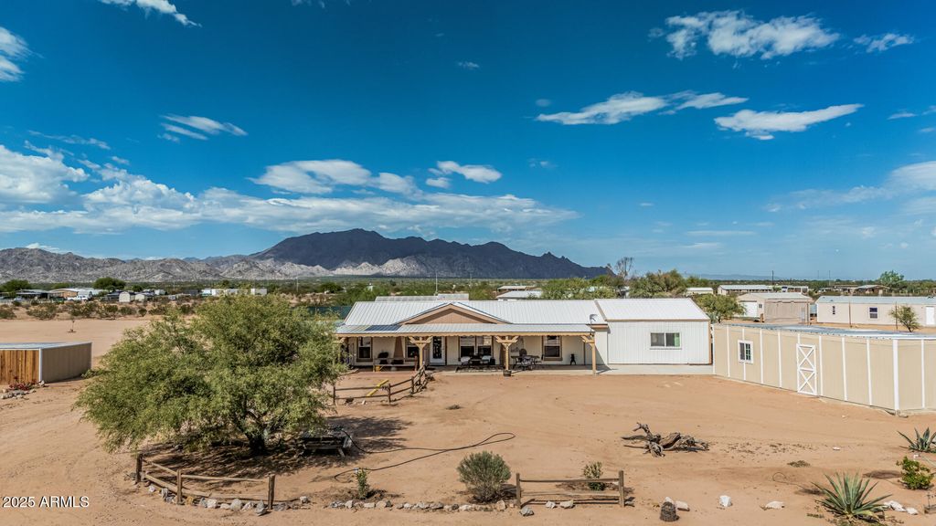 Photo of 55746 W Beat Street, Maricopa, AZ 85139 (MLS # 6980109)