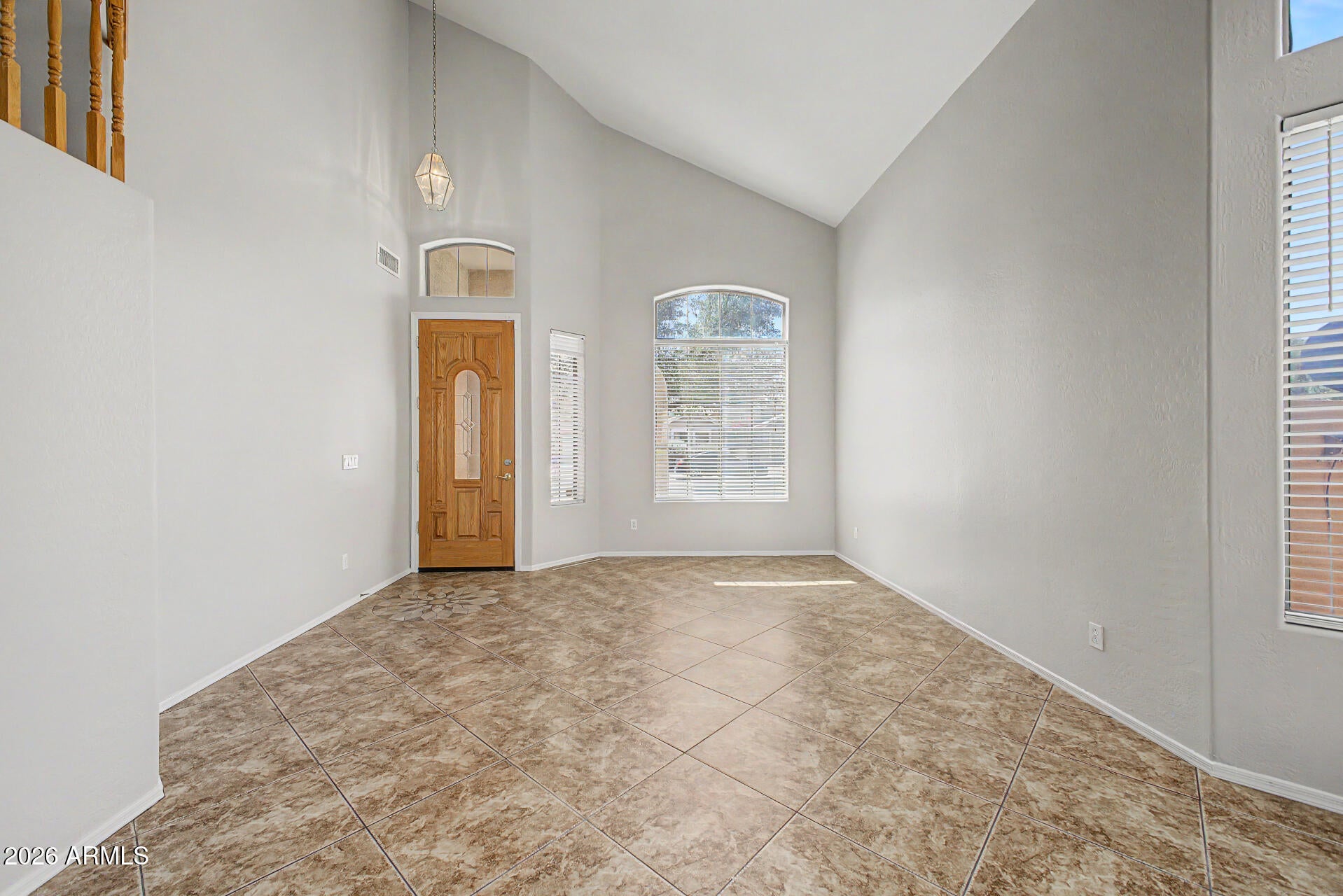 10934 W LOCUST Lane