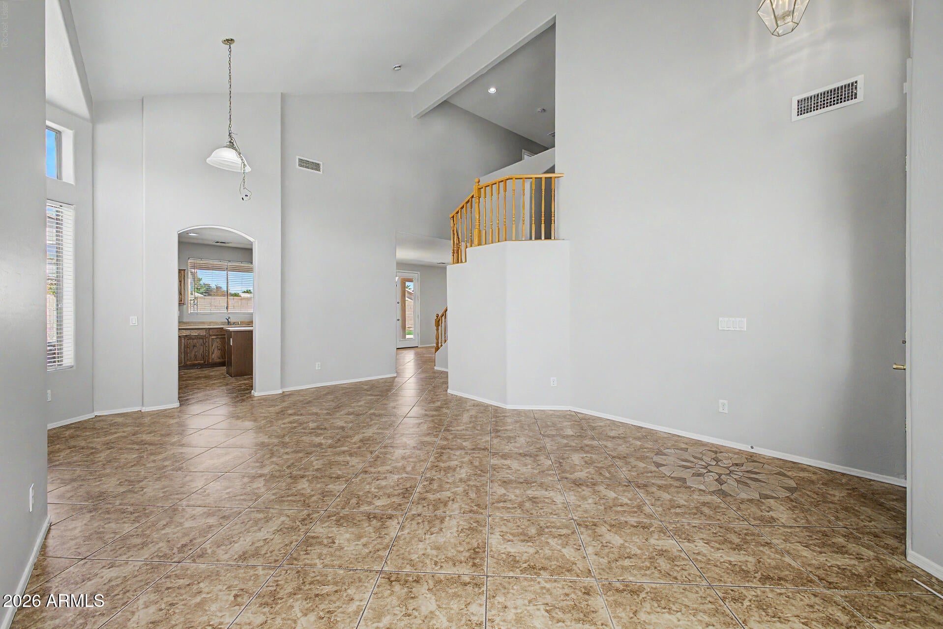 10934 W LOCUST Lane